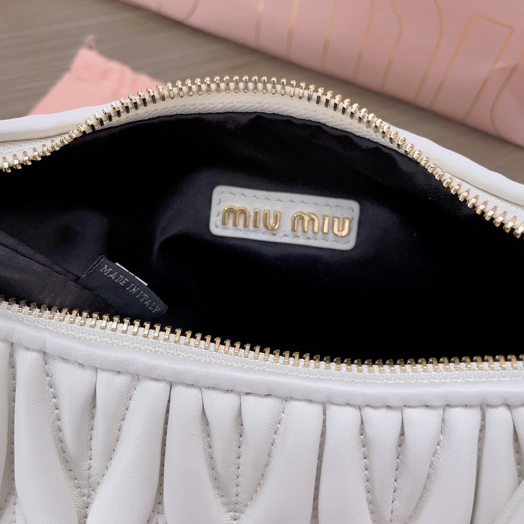 MiuMiu Bag-25X18X7CM