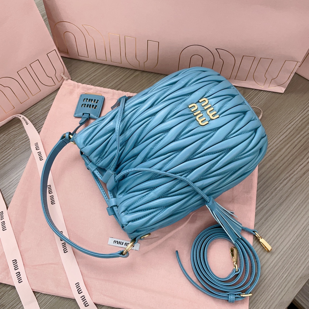 MiuMiu Bag-20X18X14CM