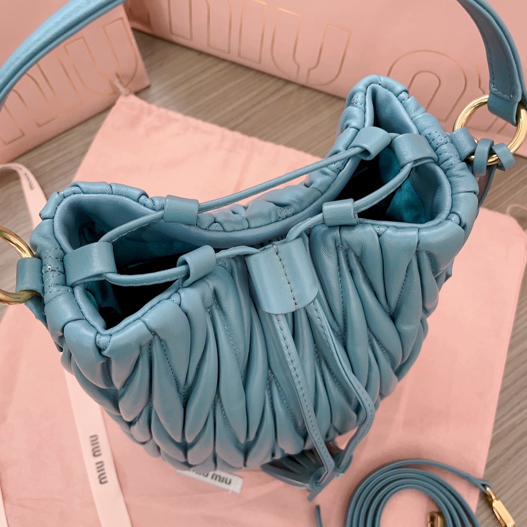 MiuMiu Bag-20X18X14CM