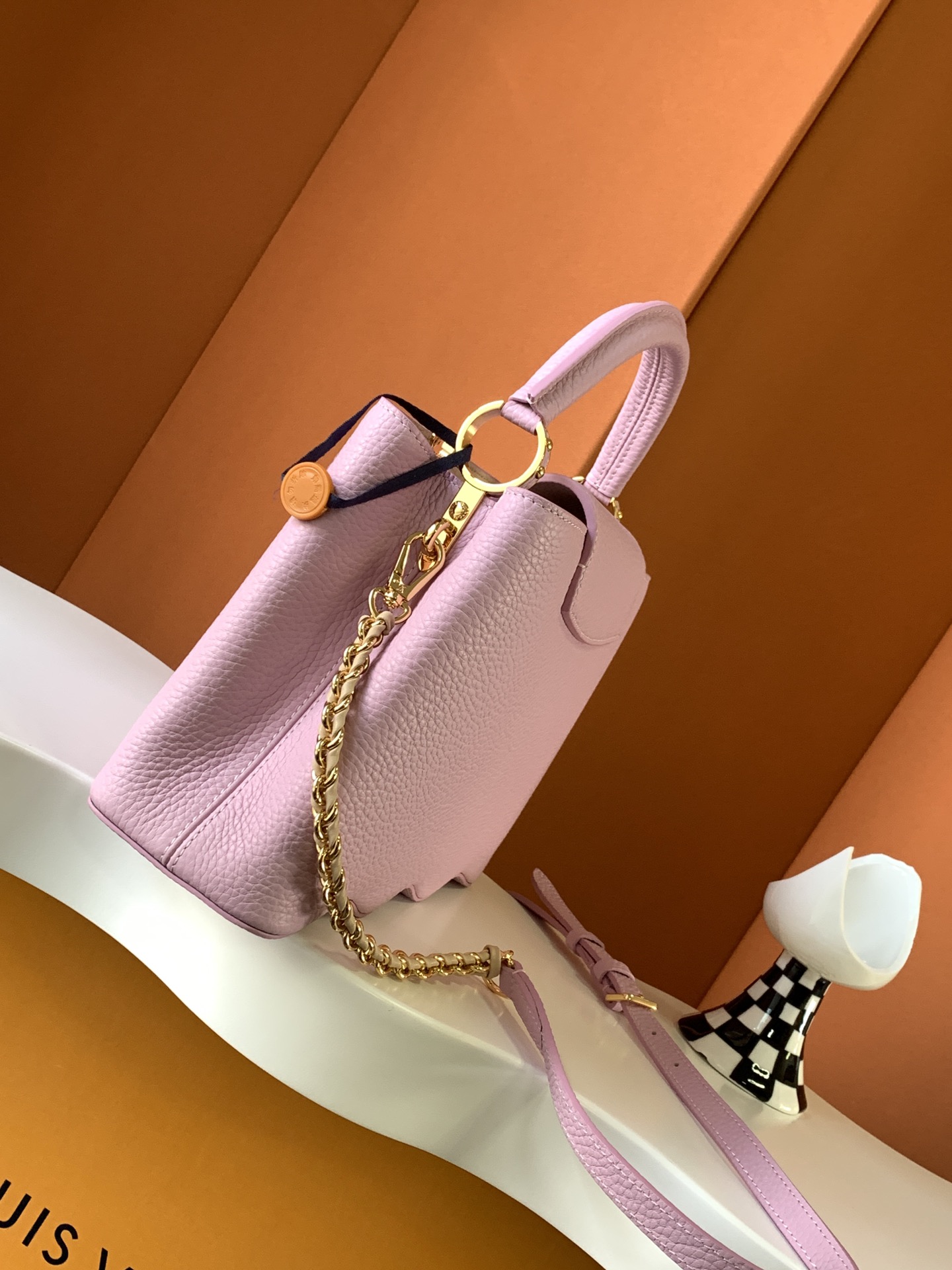 l**is V*t*n capucines bb-27*18*9cm