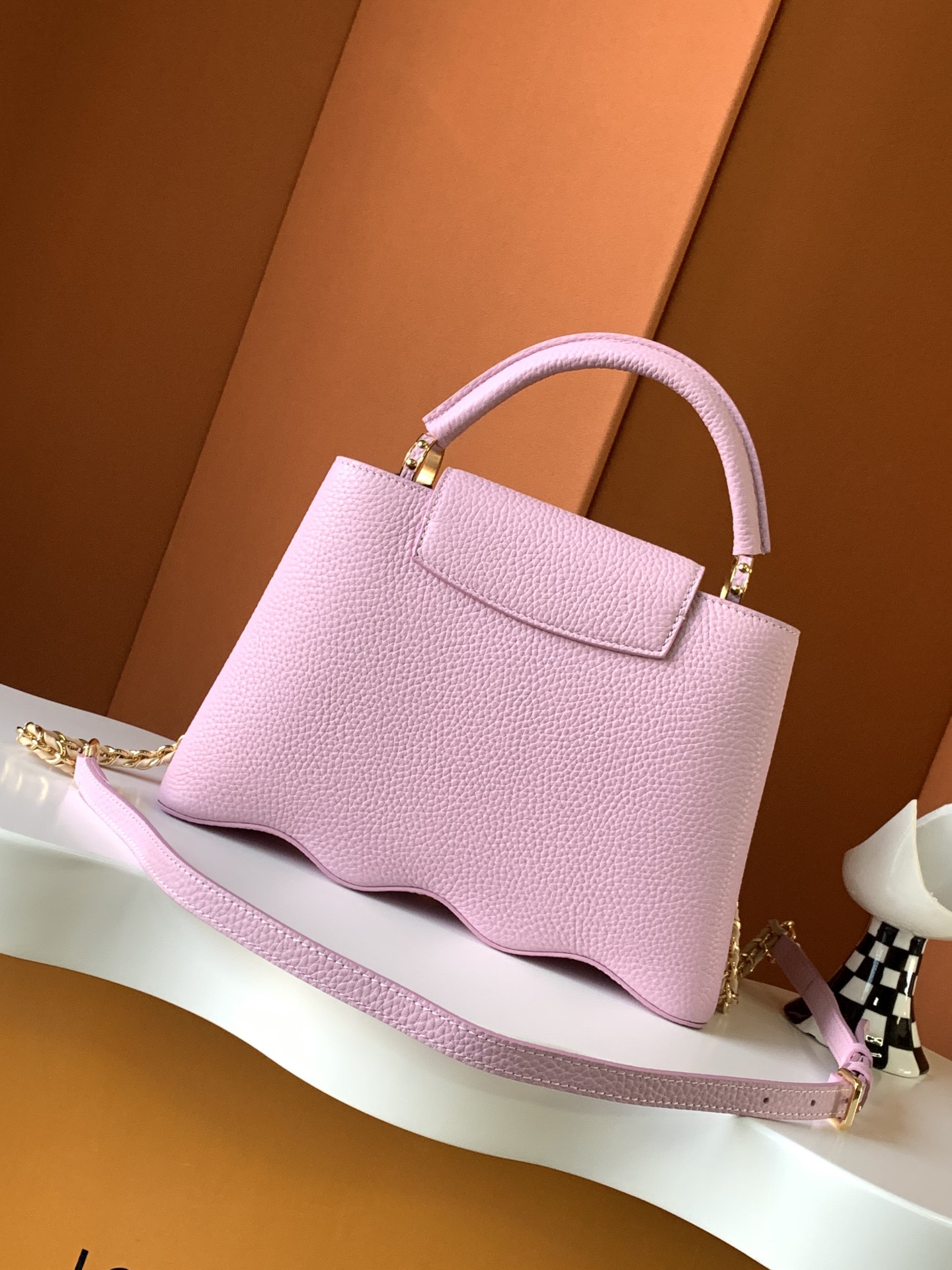 l**is V*t*n capucines bb-27*18*9cm