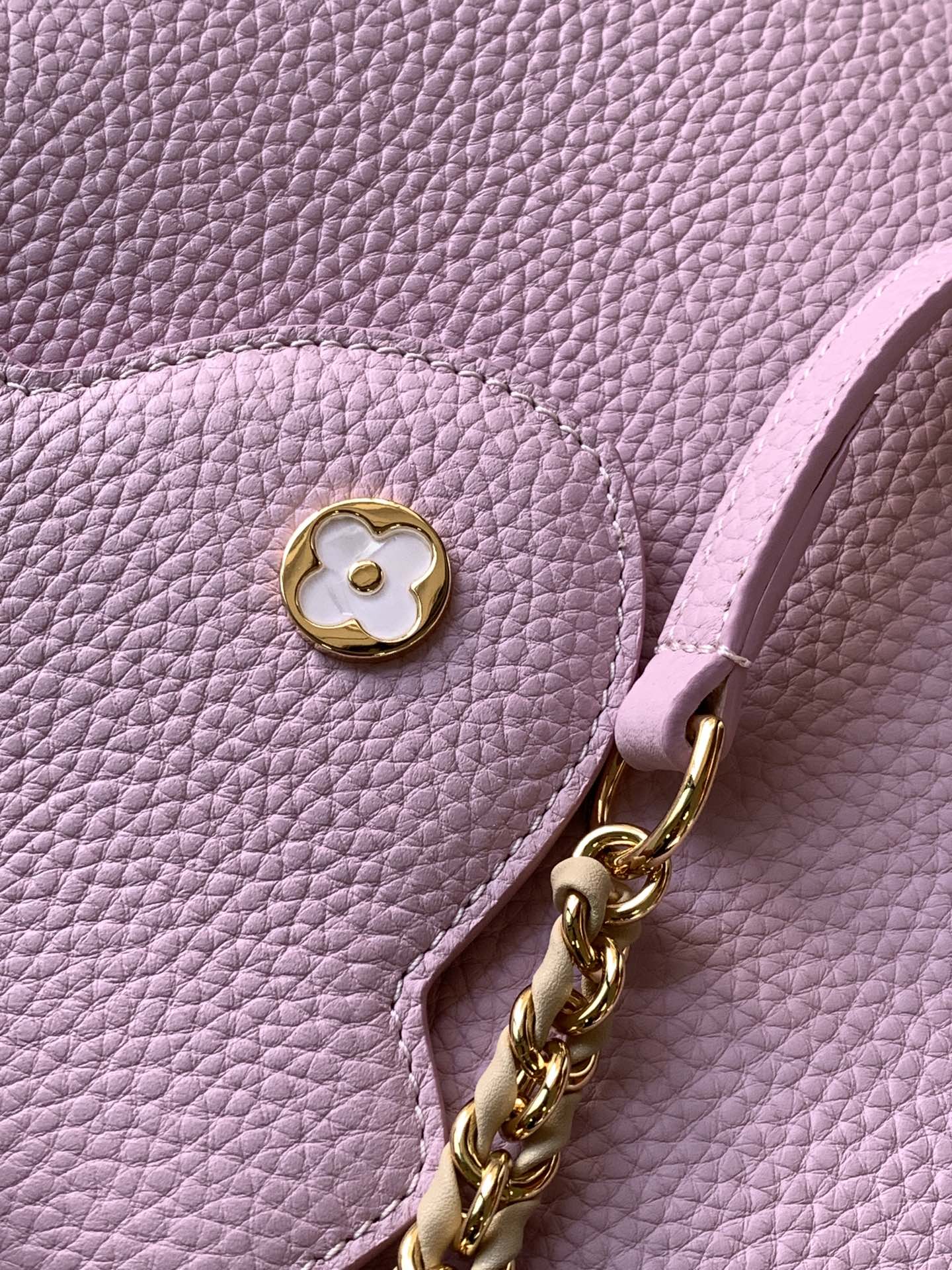 l**is V*t*n capucines bb-27*18*9cm