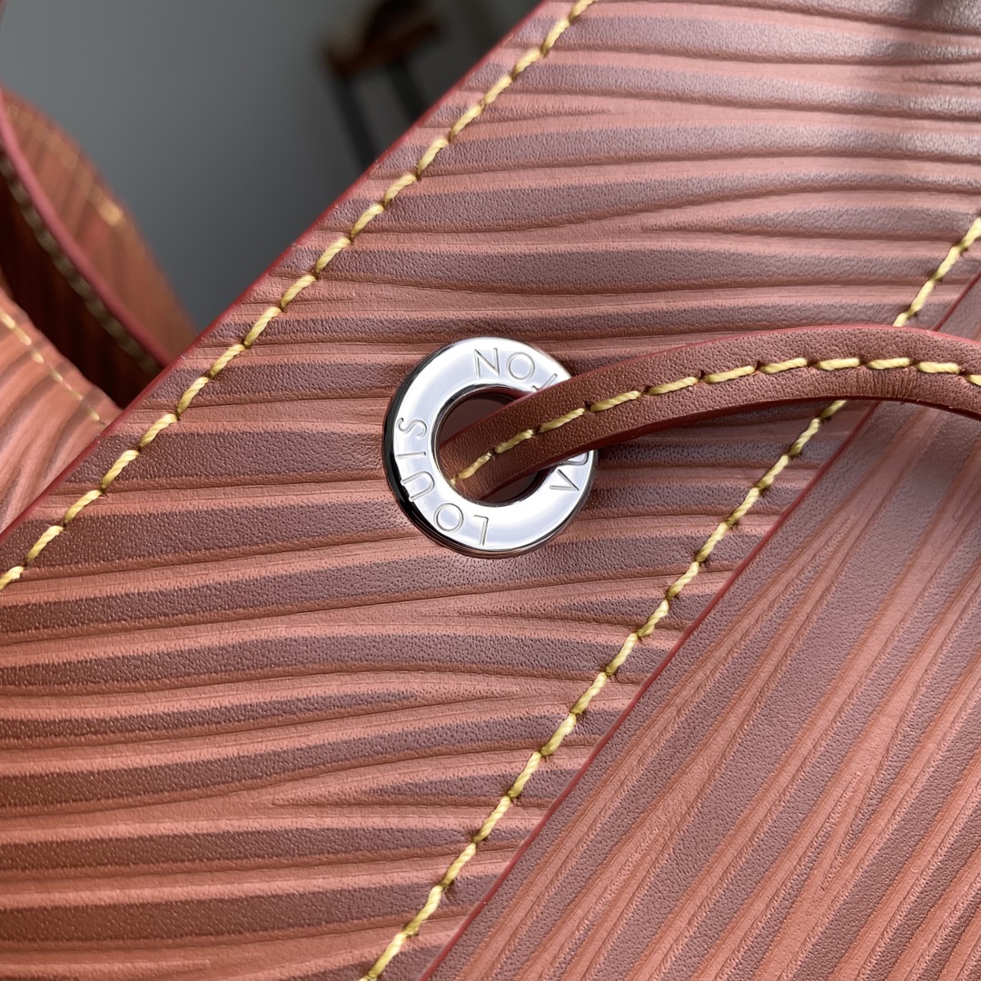 l**is V*t*n maxi noé sling handbag-34 x 48 x 18cm