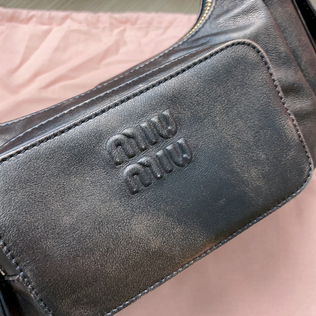MiuMiu Bag-21X12X6CM