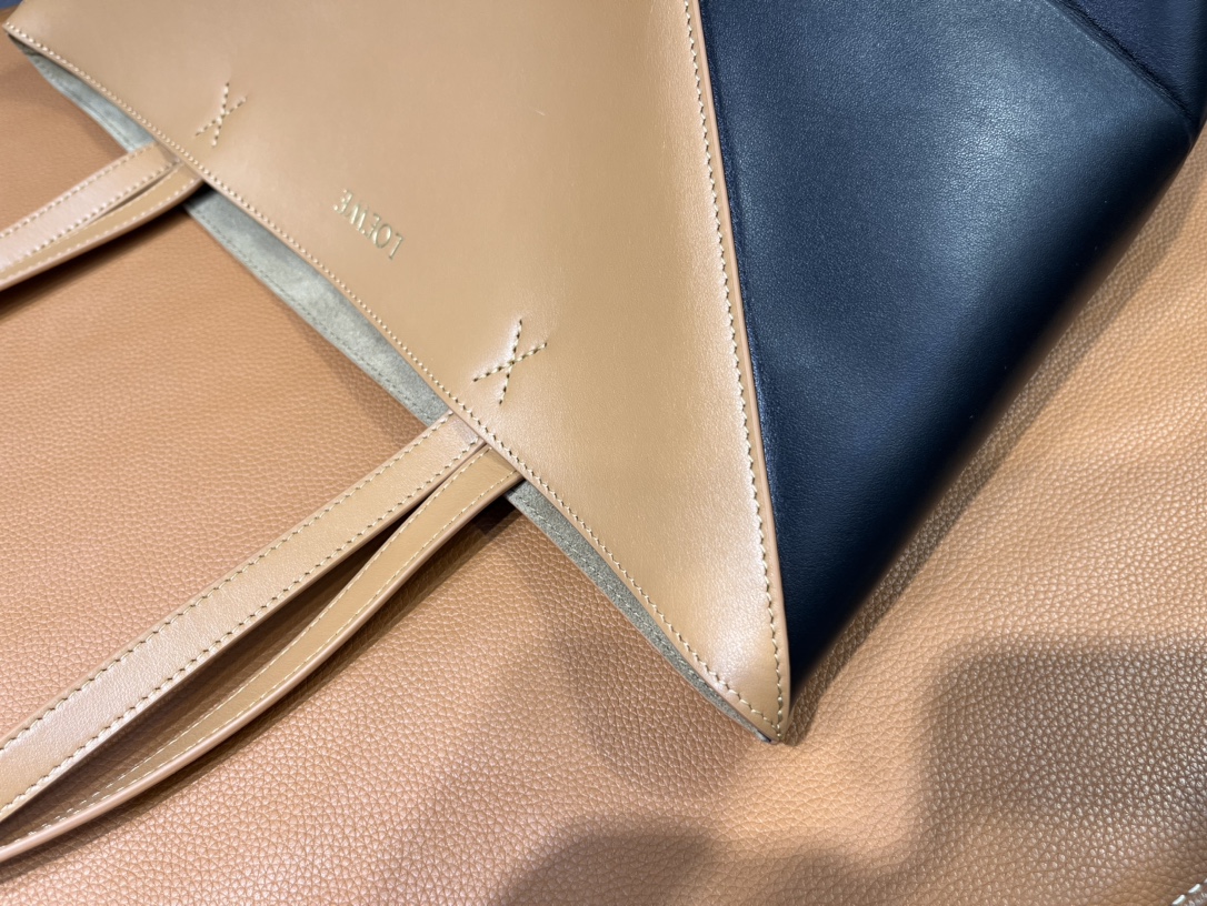 Loewe Puzzle Tote-25/14/30CM