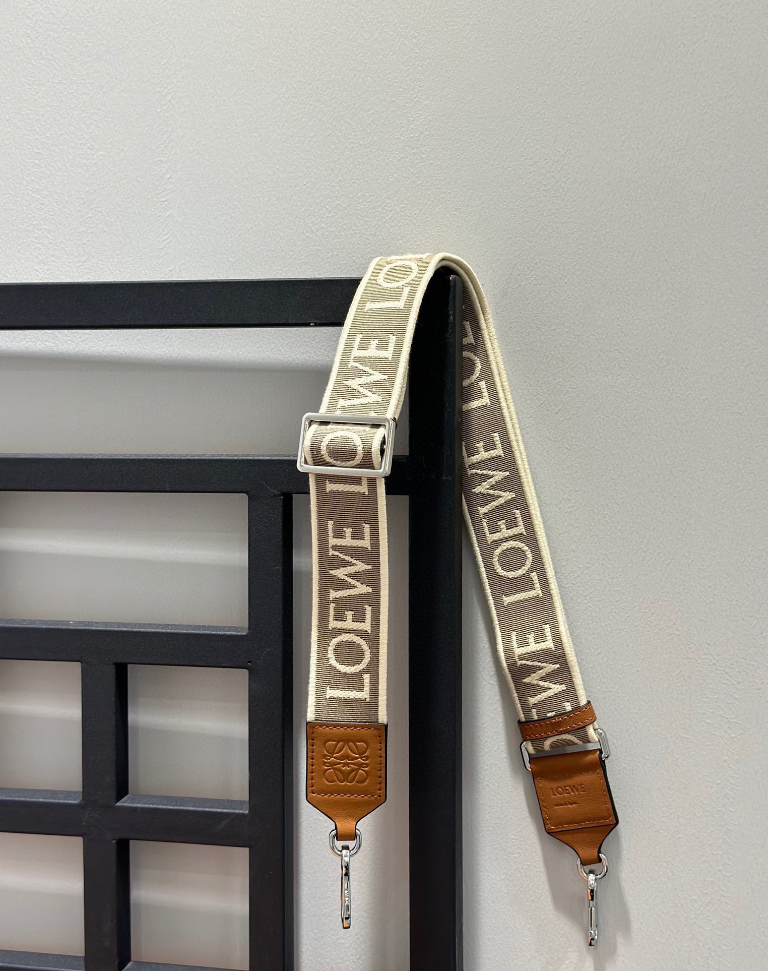 Loewe Straps-105*4CM