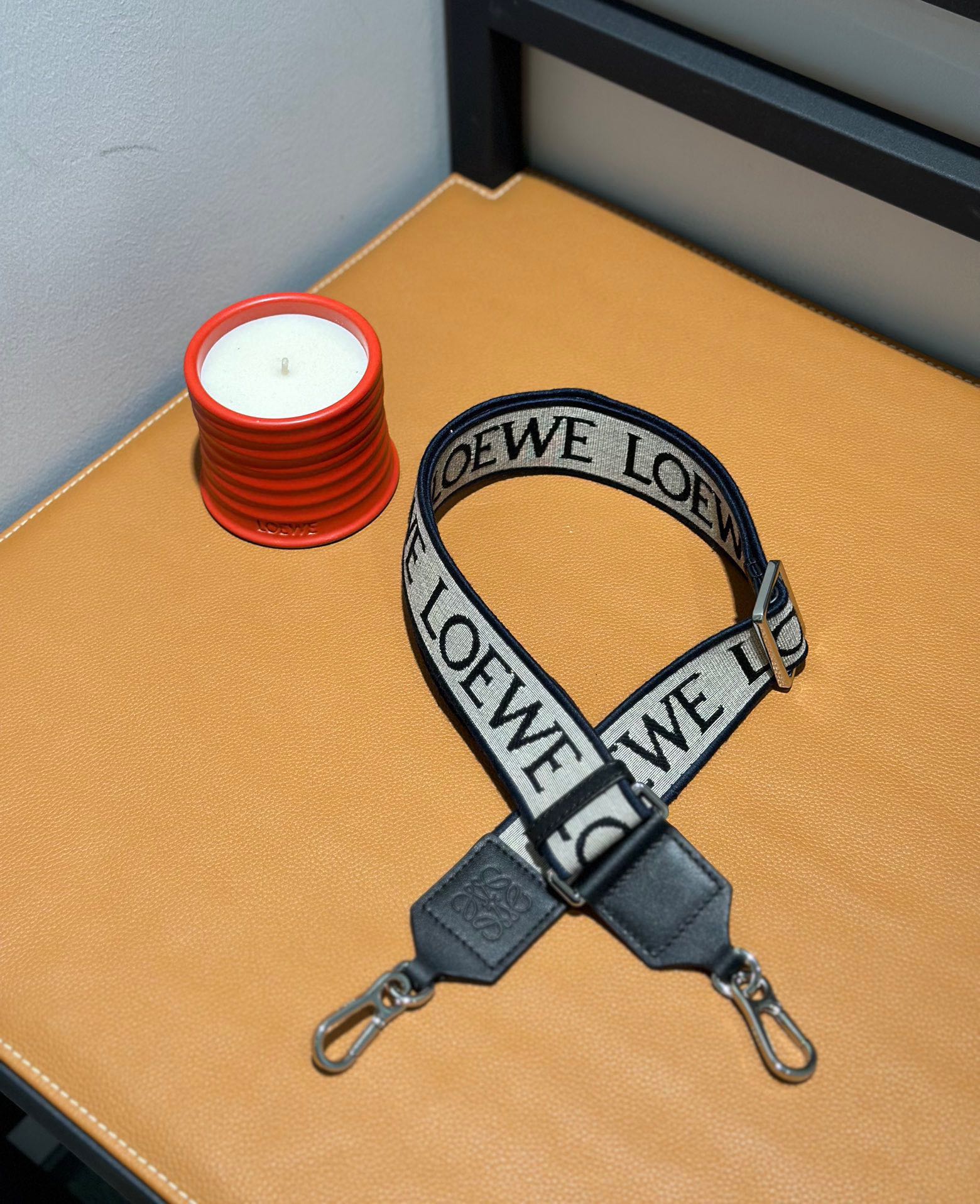 Loewe Straps-105*4CM