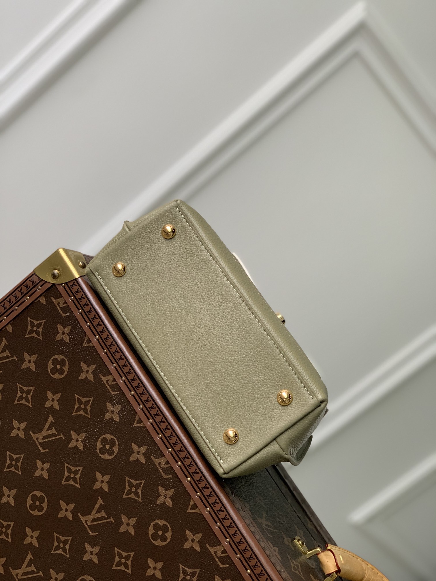 l**is V*t*n lockme ever 23x17x10cm