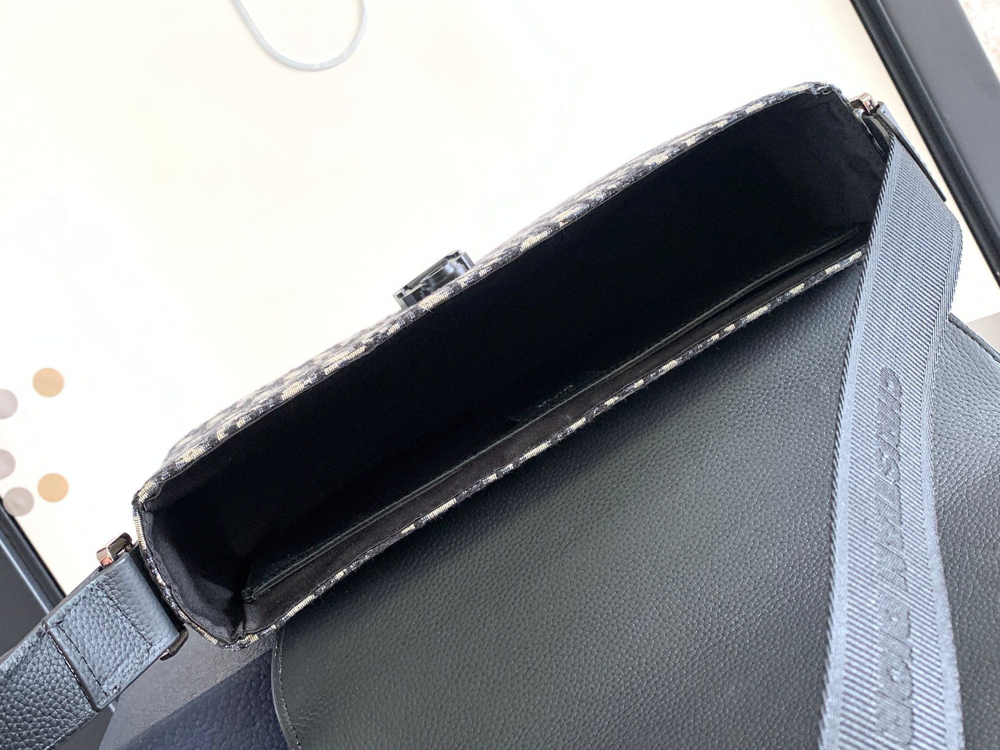 D*or saddle messenger bag-31 x 23 x 8cm