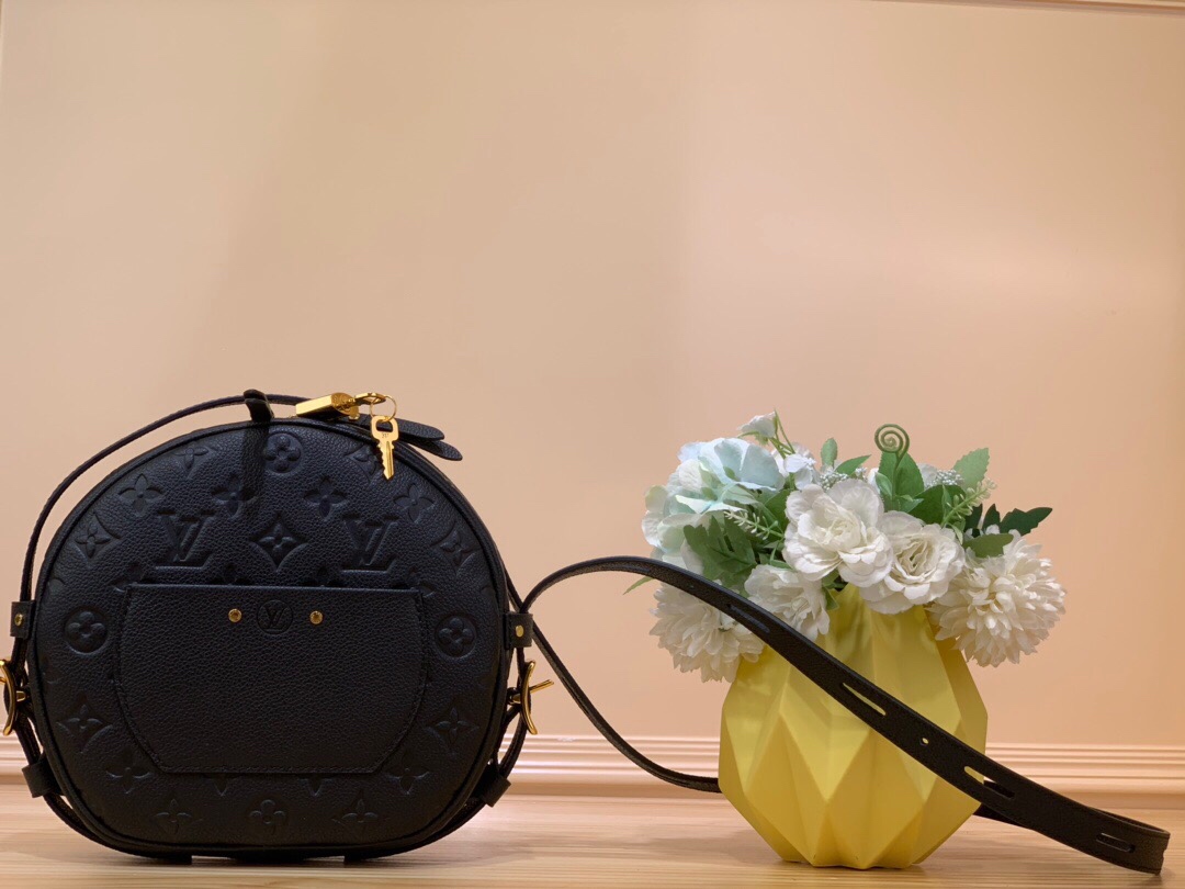 l**is V*t*n boite chapeau souple-20 x 22.5 x 8cm