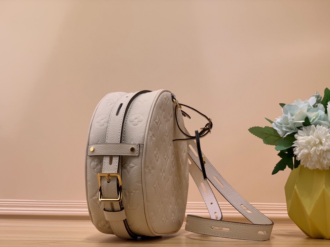 l**is V*t*n boite chapeau souple-20 x 22.5 x 8cm