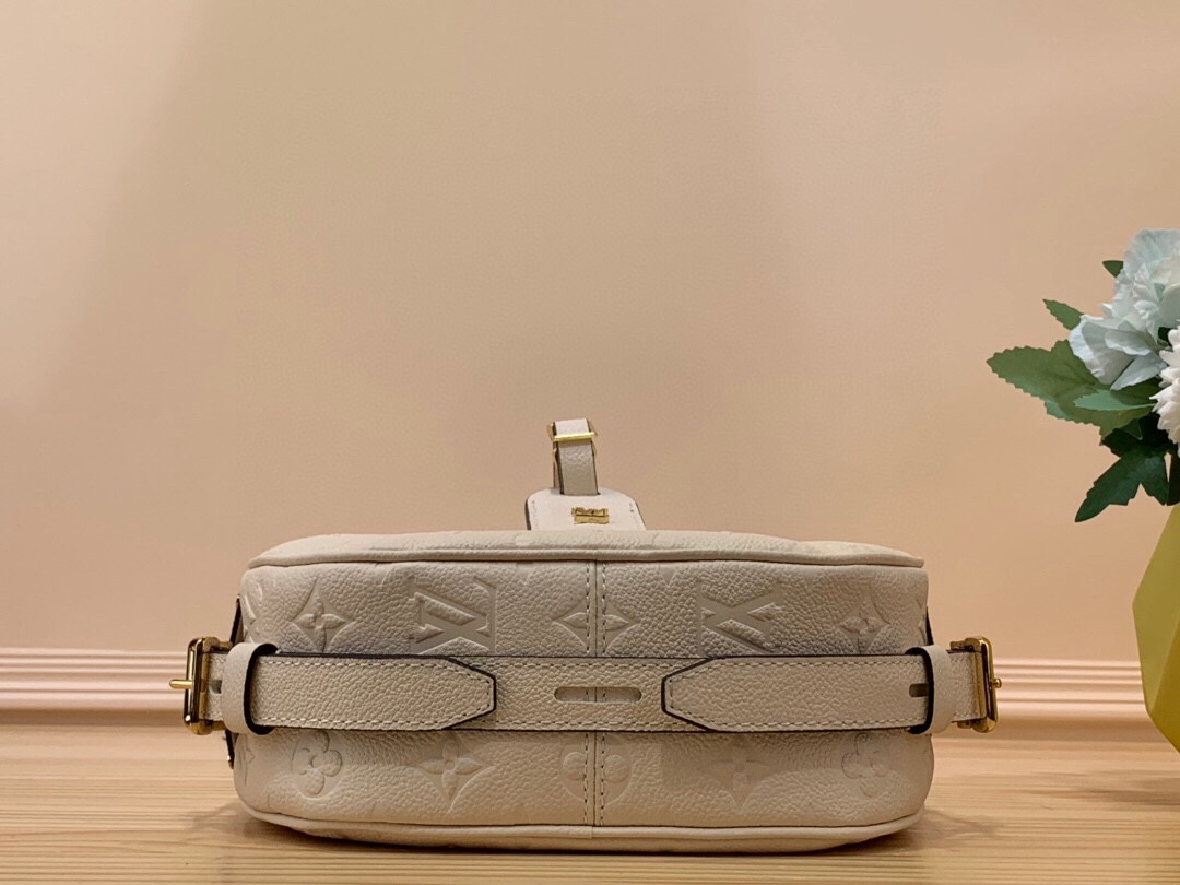 l**is V*t*n boite chapeau souple-20 x 22.5 x 8cm