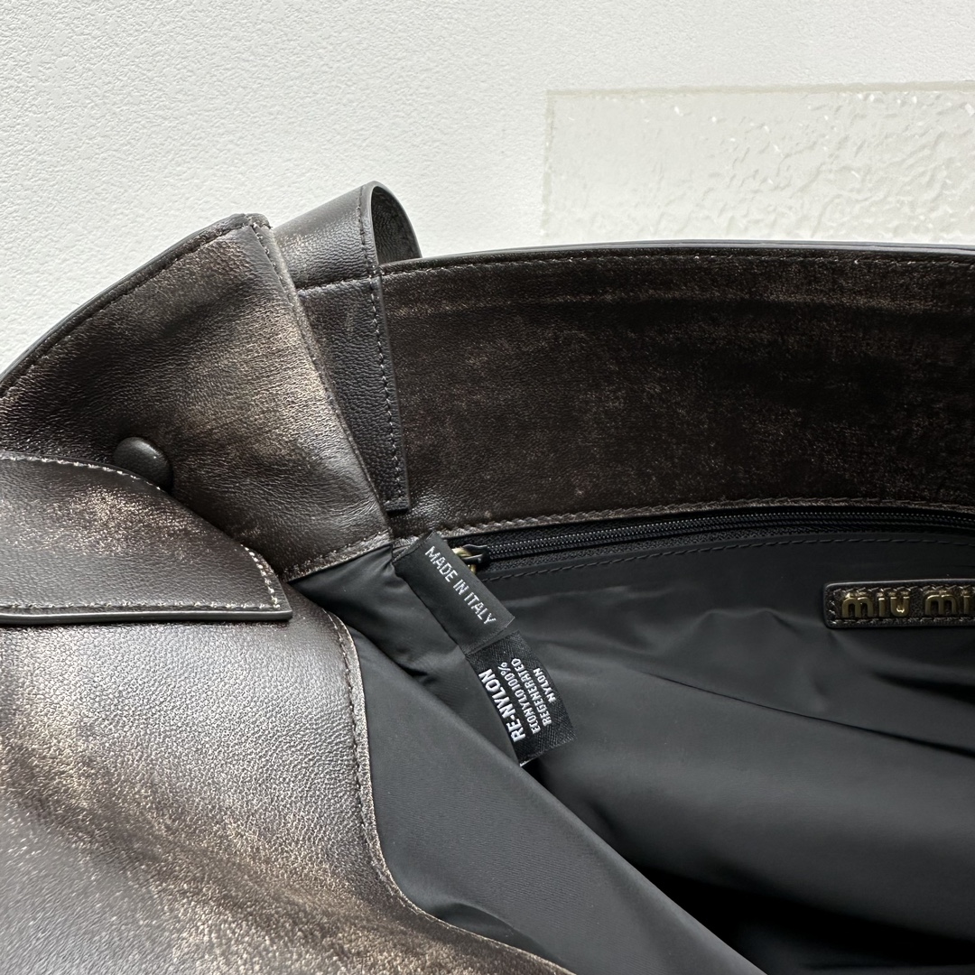 MiuMiu Hobo Tote-38.5*11*39CM