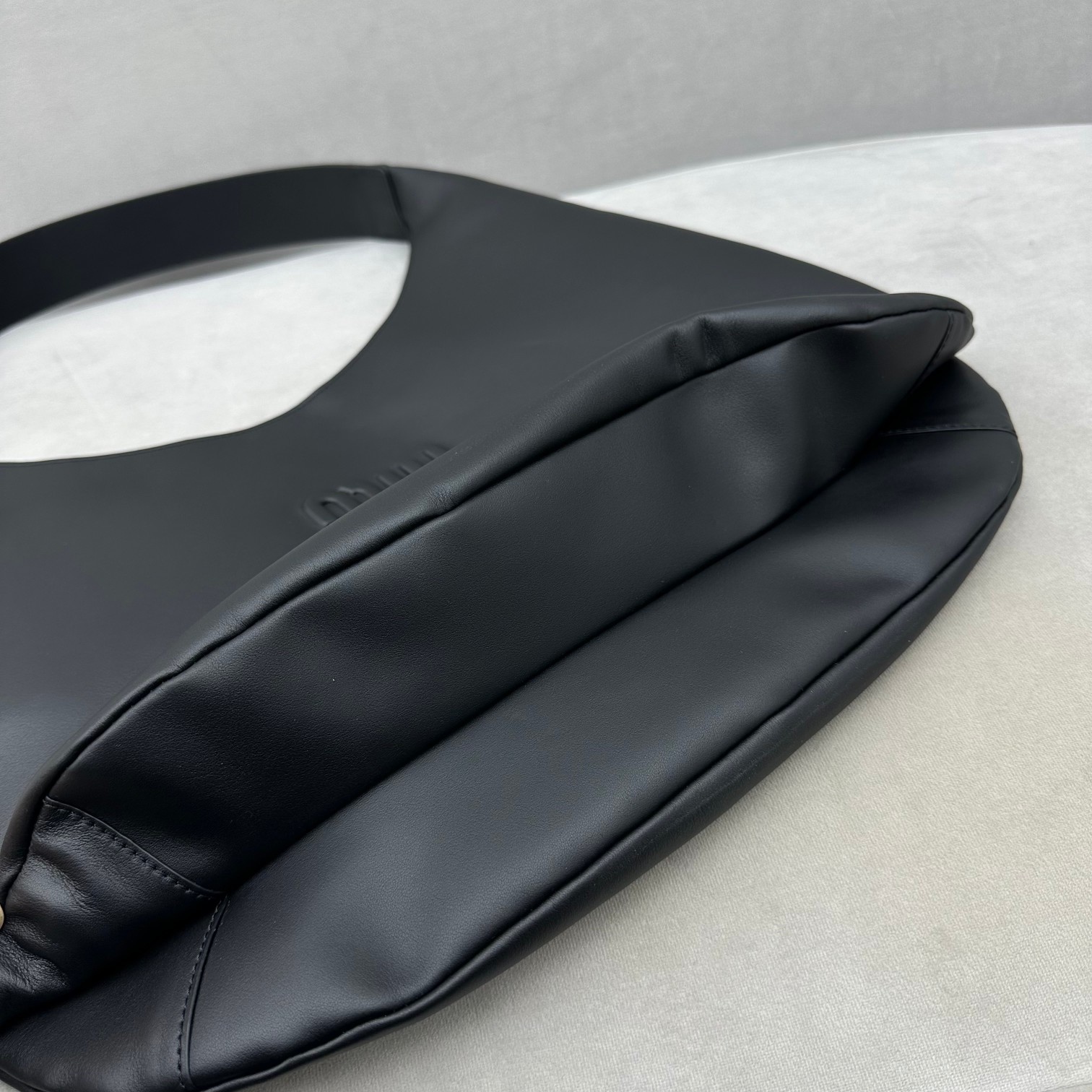 MiuMiu Hobo Tote-42.5*CM