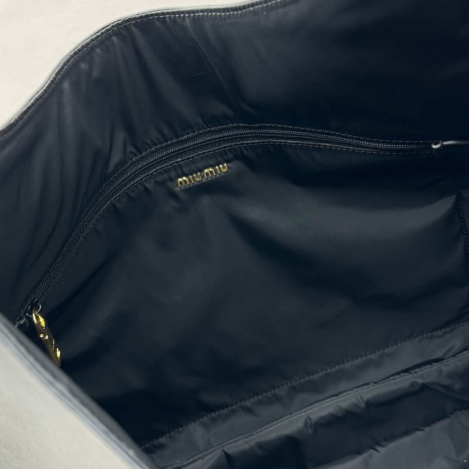 MiuMiu Hobo Tote-42.5*CM