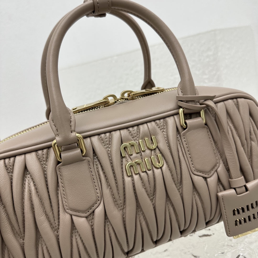 MiuMiu Vintage Rectangular Bag-27*12*9CM