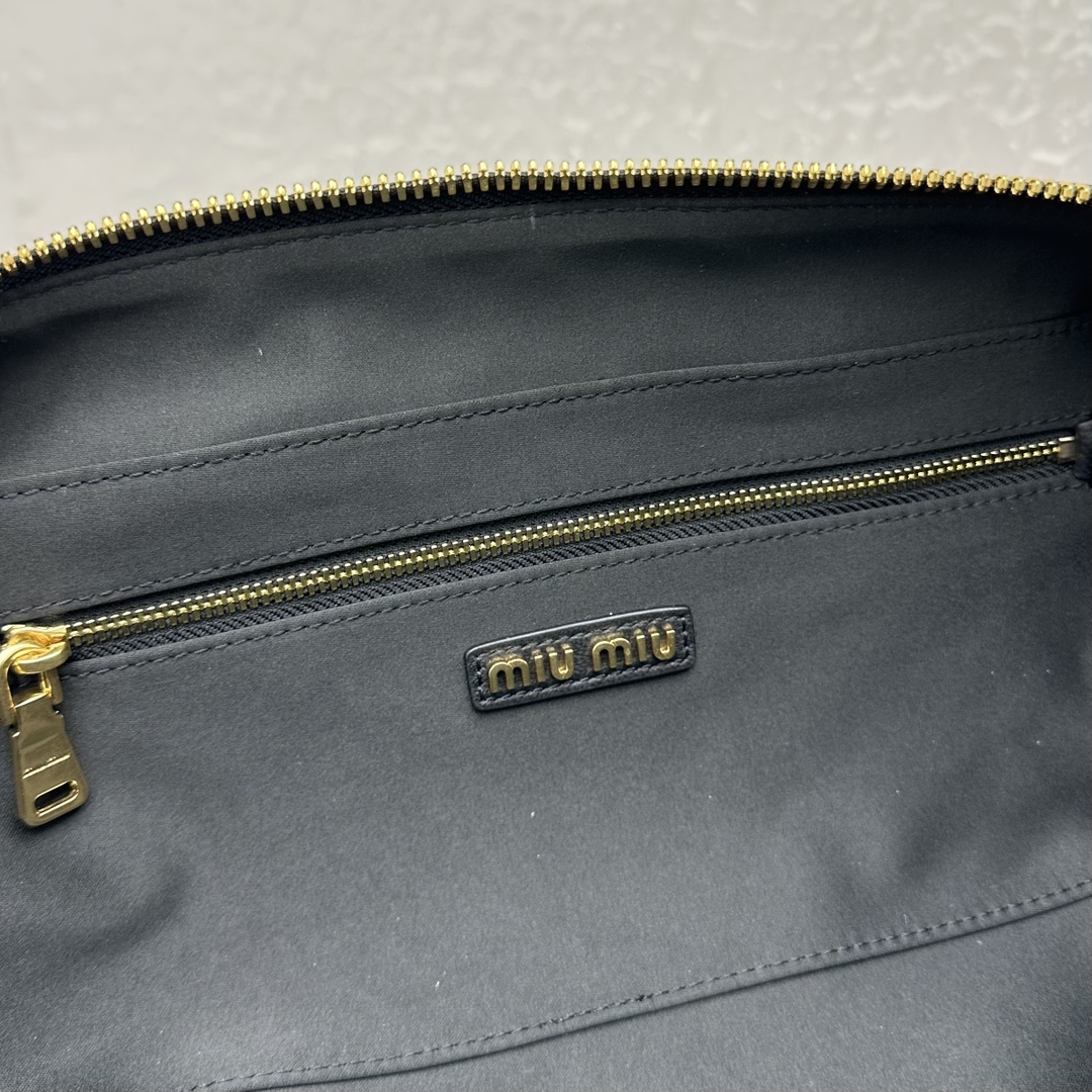 MiuMiu Vintage Rectangular Bag-27*12*9CM