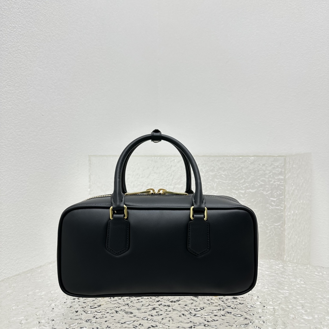 MiuMiu SS23 Softy Padded Bag-27*12*9CM