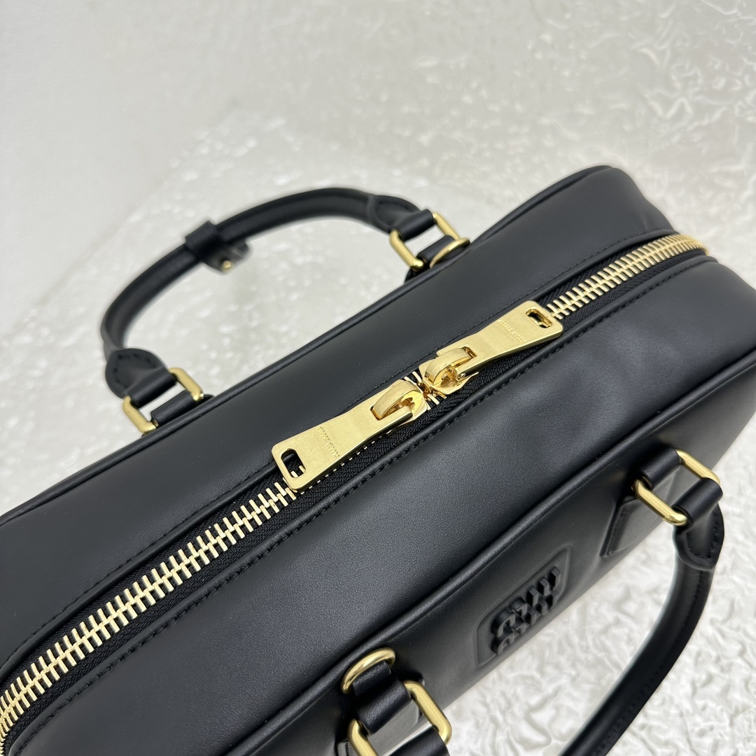 MiuMiu SS23 Softy Padded Bag-27*12*9CM