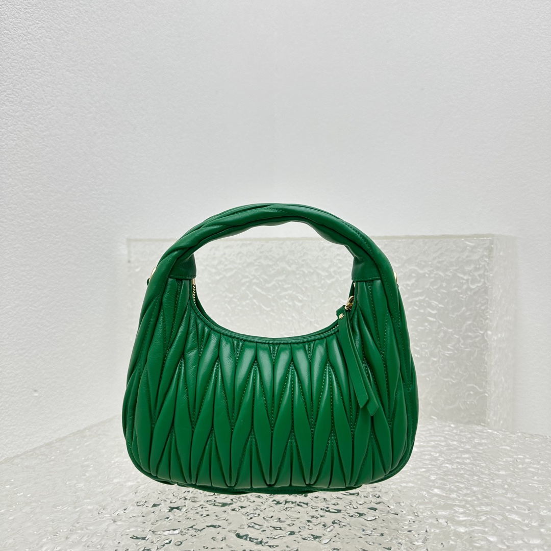 MiuMiu Wander Hobo Bag-20*6*17CM