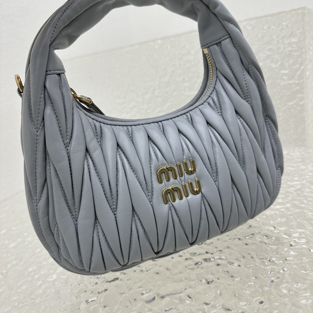 MiuMiu Wander Hobo Bag-20*6*17CM