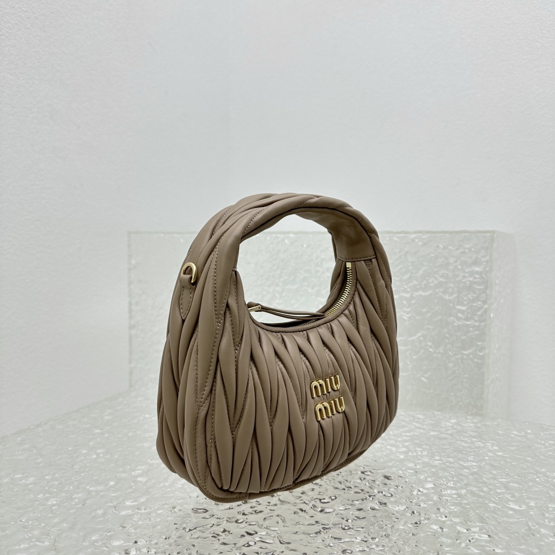 MiuMiu Wander Hobo Bag-20*6*17CM