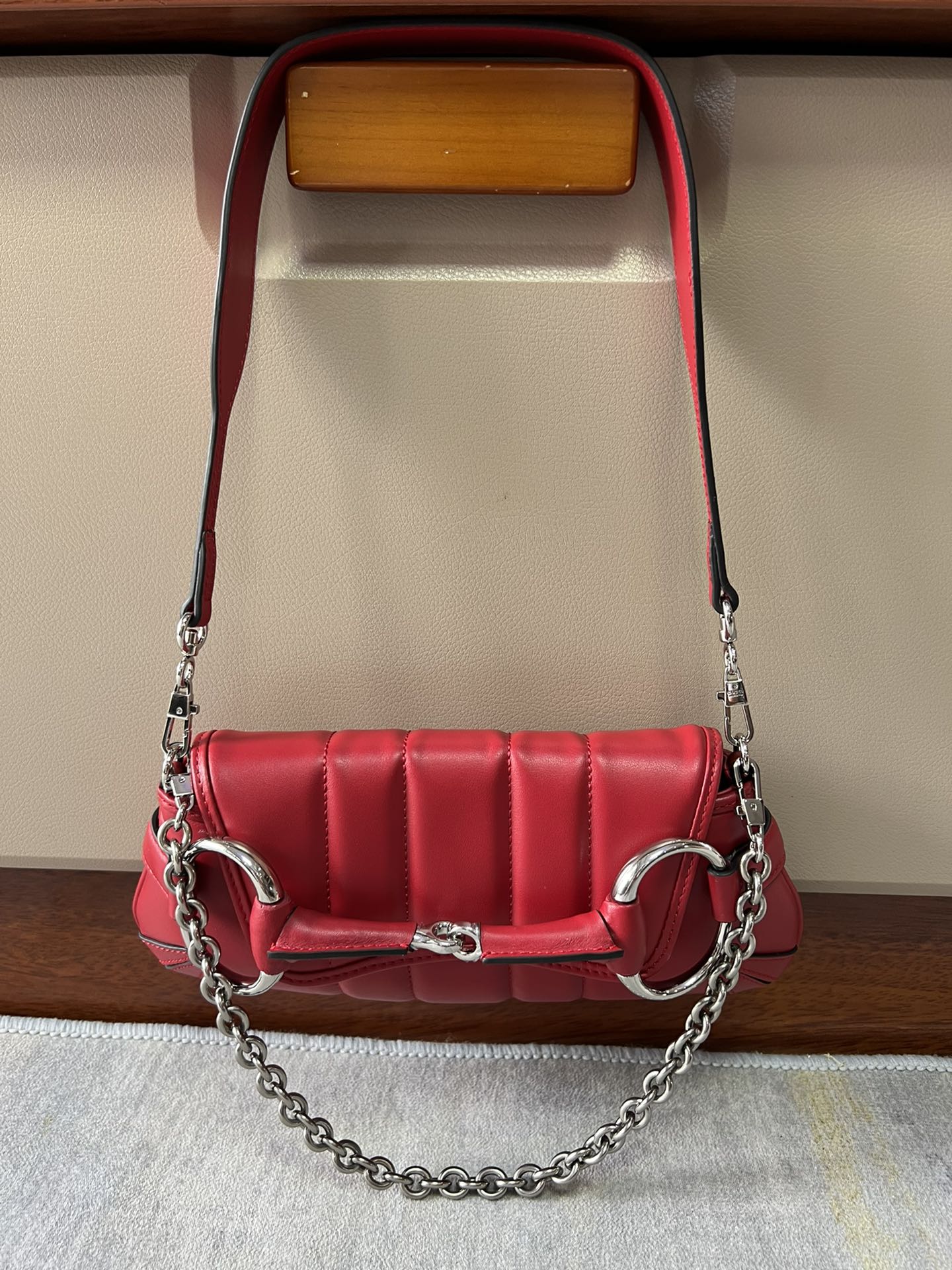 G*u*i horsebit chain 2023-27x11x5cm