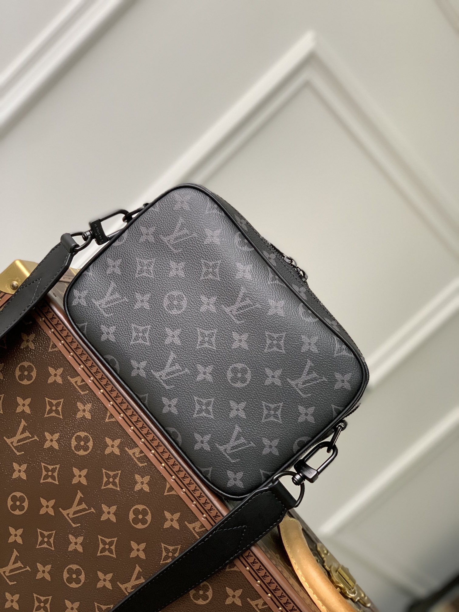 l**is V*t*n steamer bag-24*17*5cm