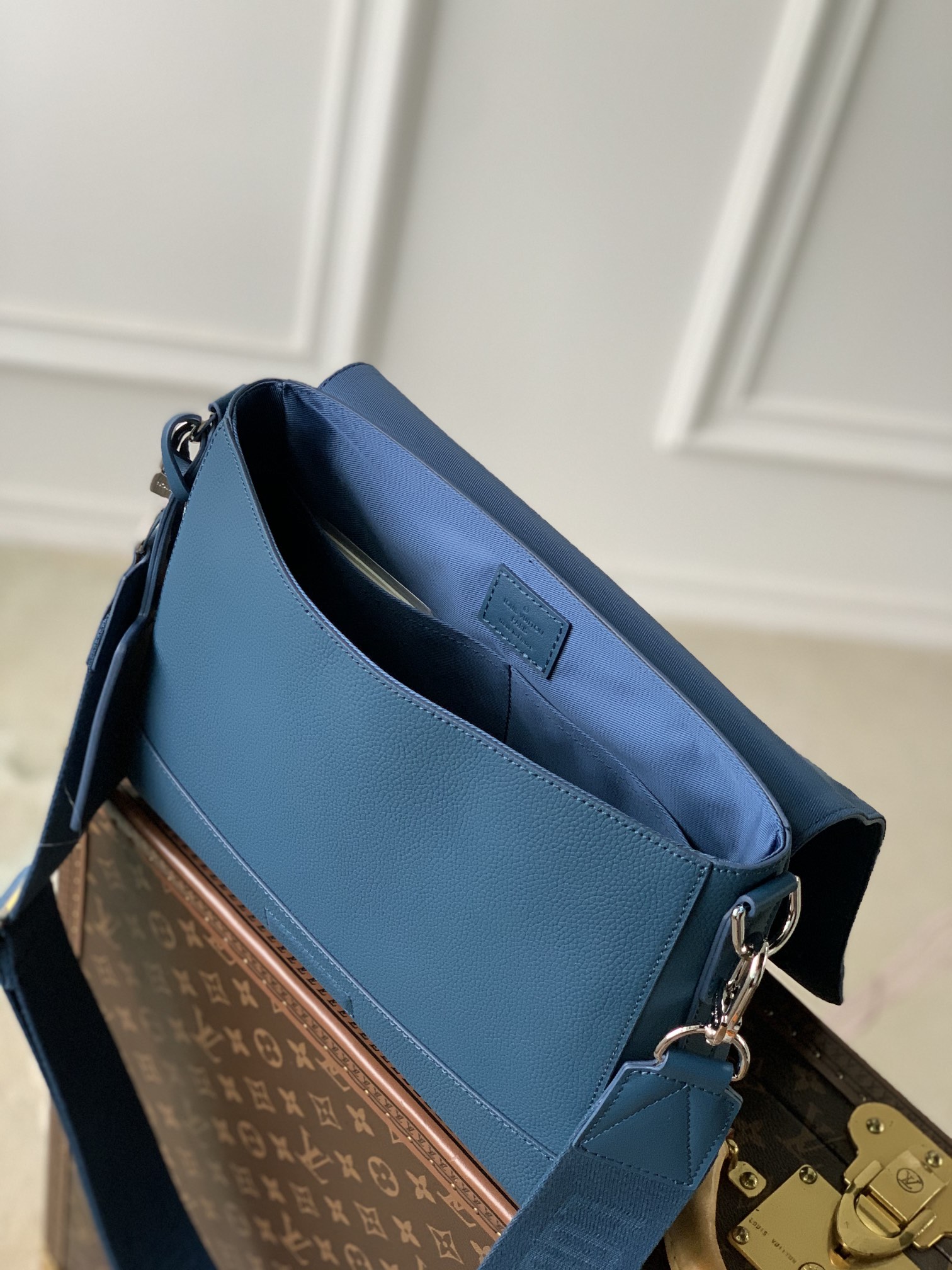 l**is V*t*n aerogram bag-m57080-28x24x10cm