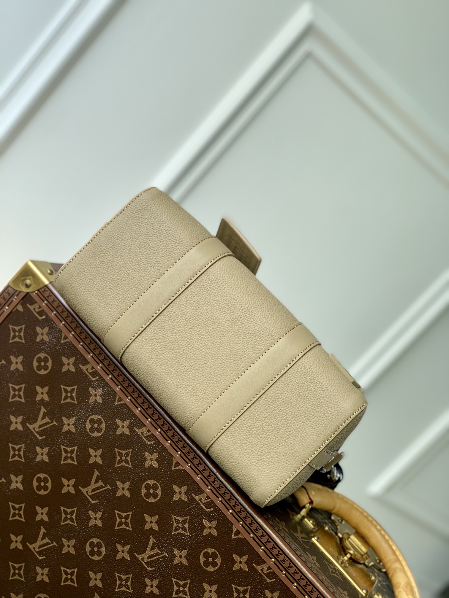 l**is V*t*n city keepall-27x17x13cm