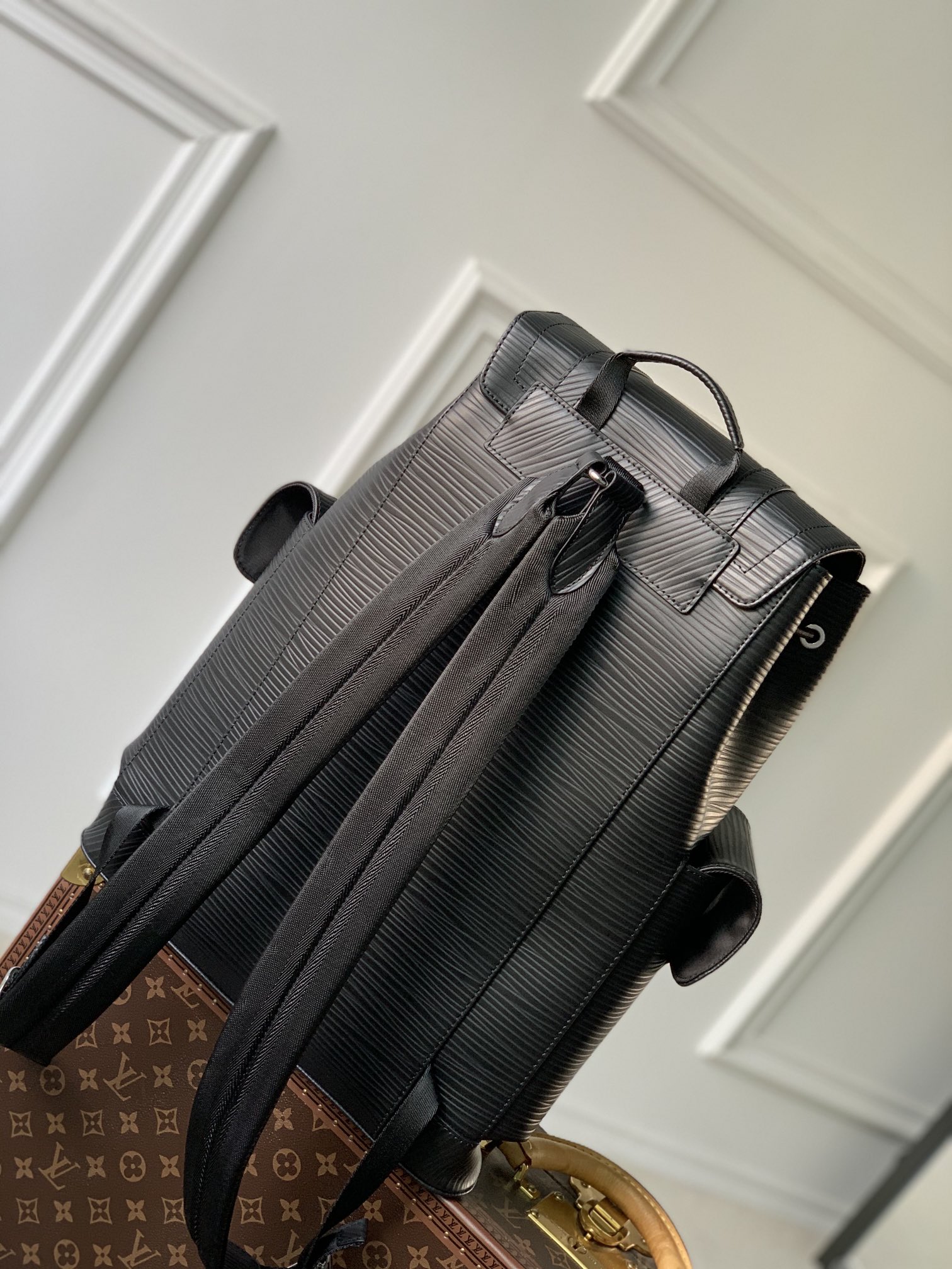 l**is V*t*n x yk christopher backpack m21978-38*44*21cm