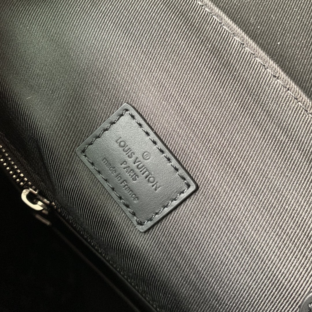 l**is V*t*n x yk christopher backpack m21978-38*44*21cm