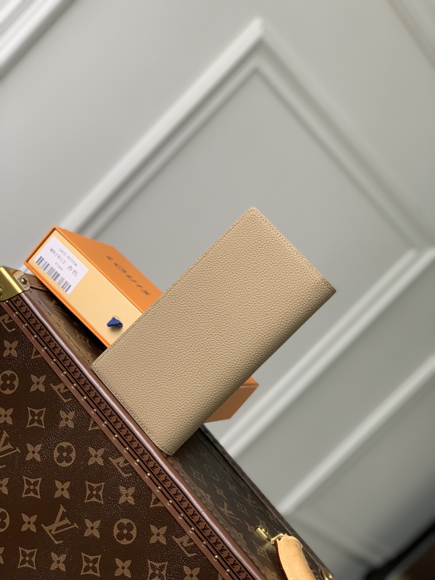 l**is V*t*n wallet-10*19*2cm