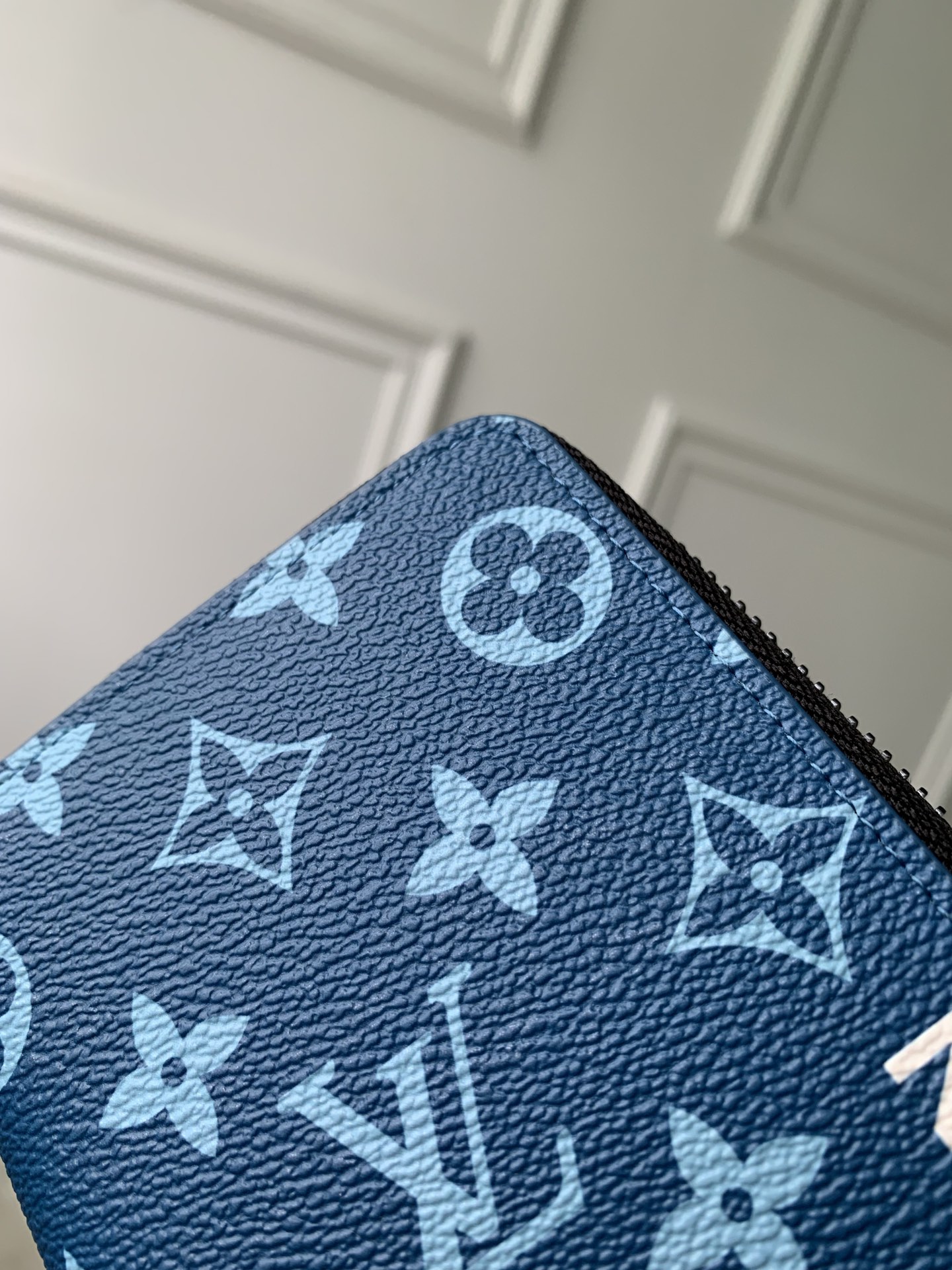 l**is V*t*n zippy wallet m82529-20*10cm