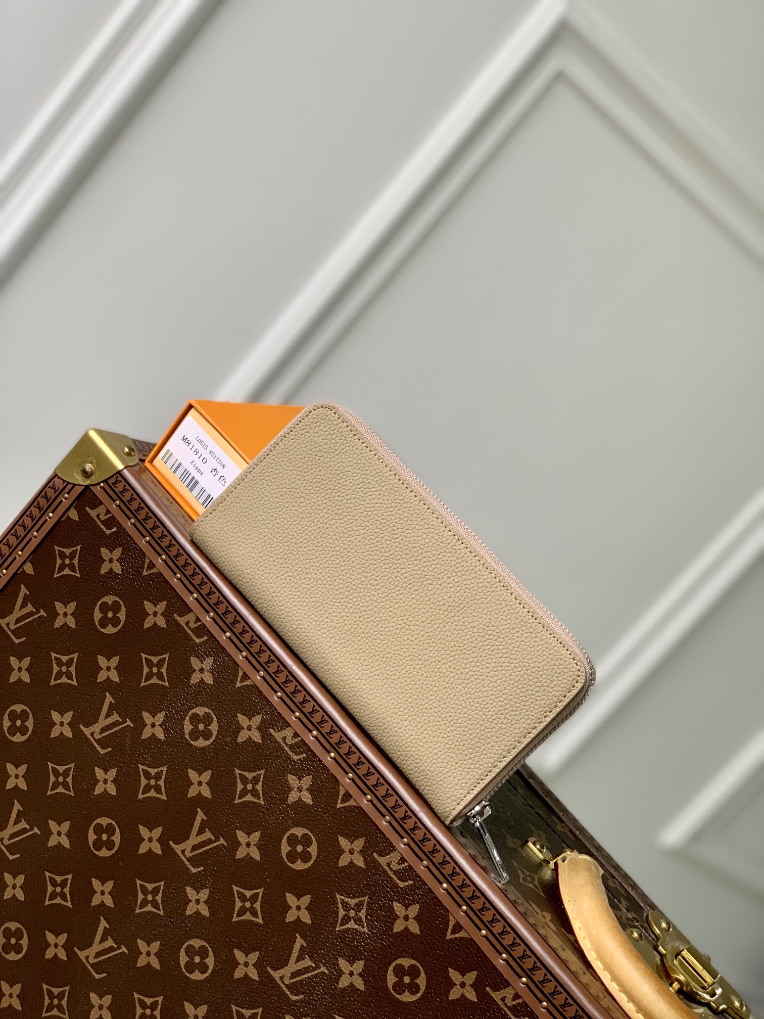 l**is V*t*n zippy wallet m82529-20*10cm