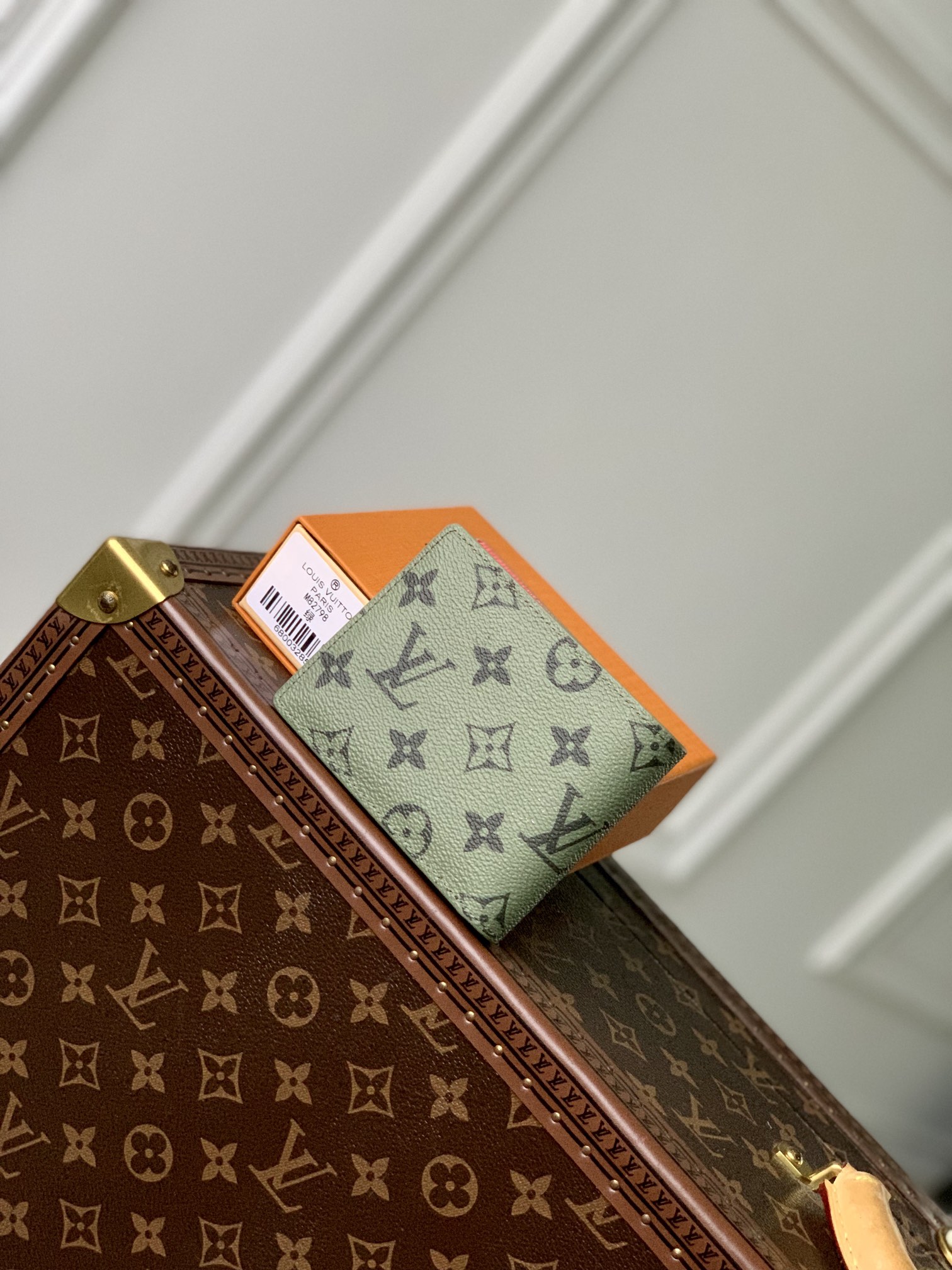 l**is V*t*n slender wallet-m62294-11*9*2cm