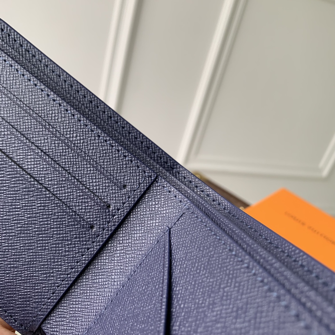 l**is V*t*n slender wallet-m62294-11*9*2cm