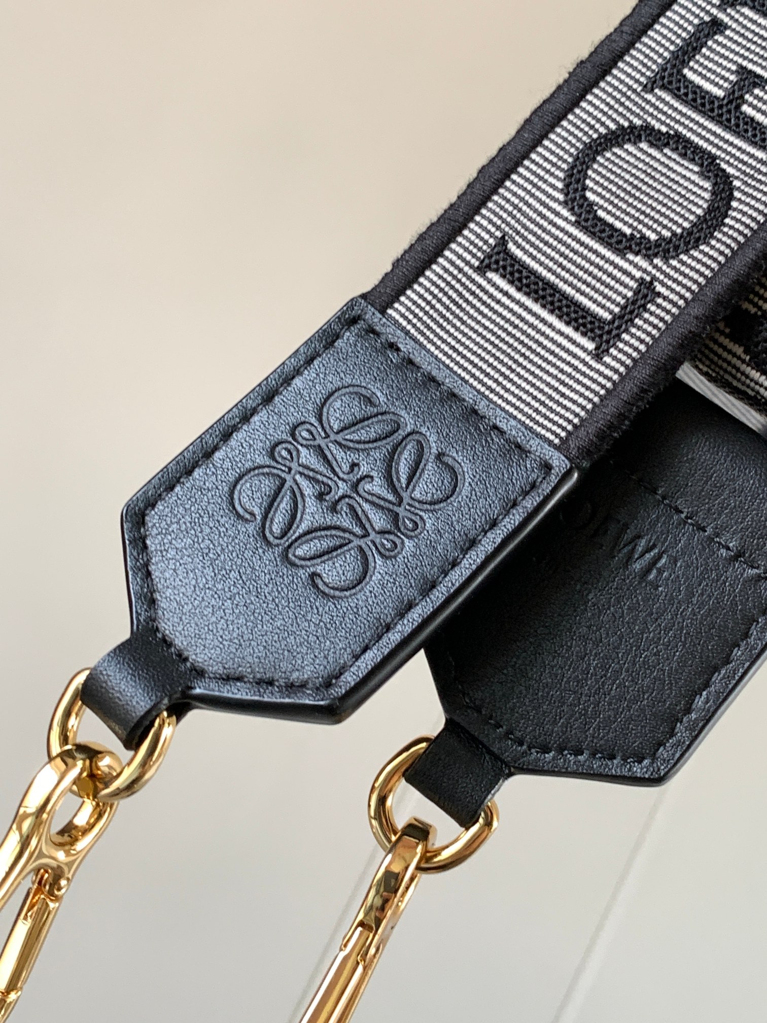 Loewe Anagram Straps-134CM