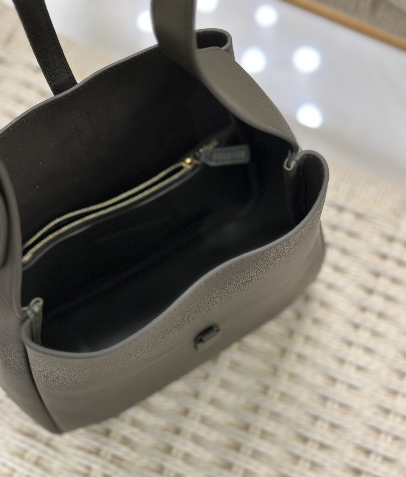 YSL Le5A7 Vintage Bag-23×22×8.5CM