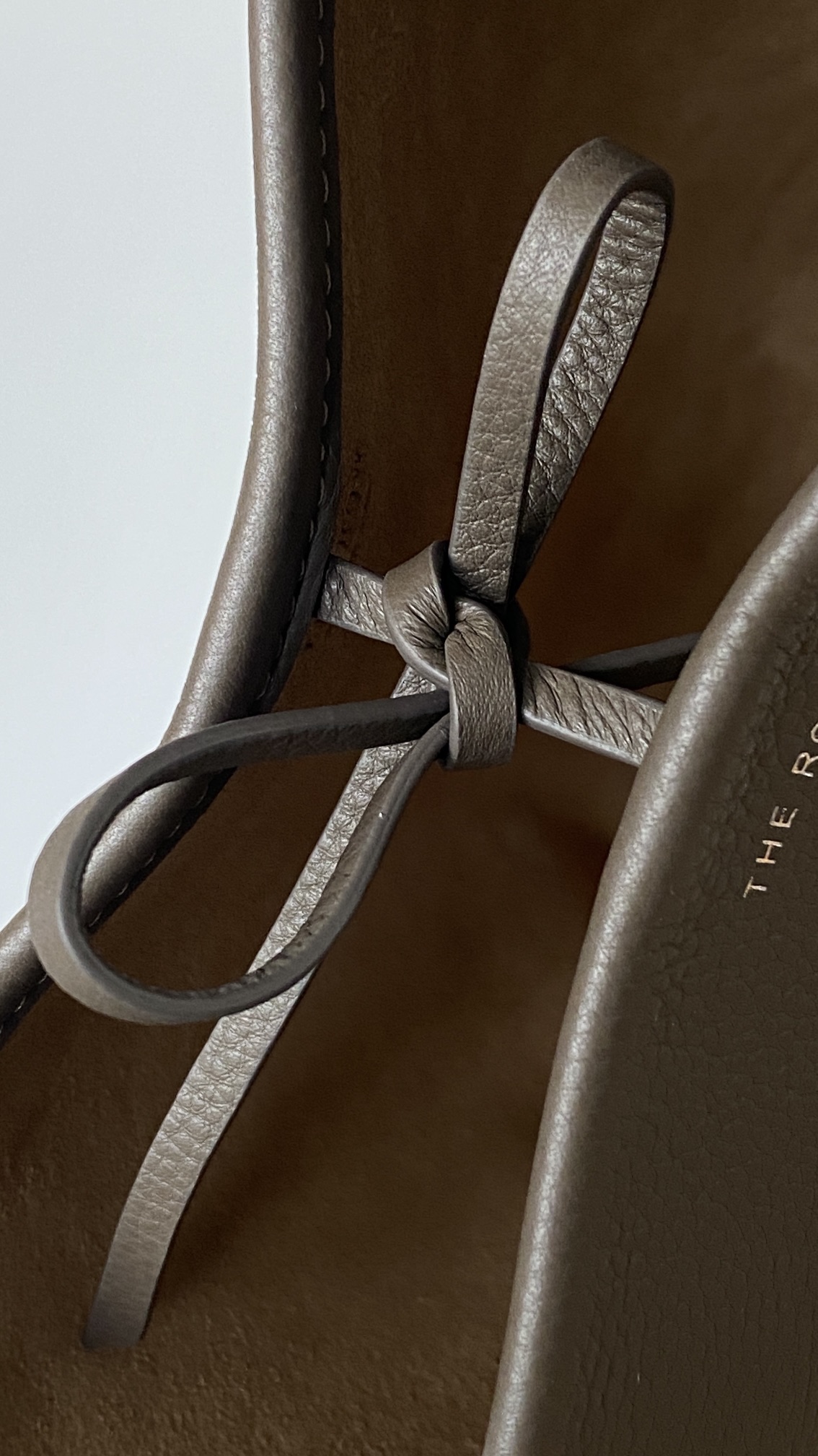 The Row Bucket-22*23*13CM