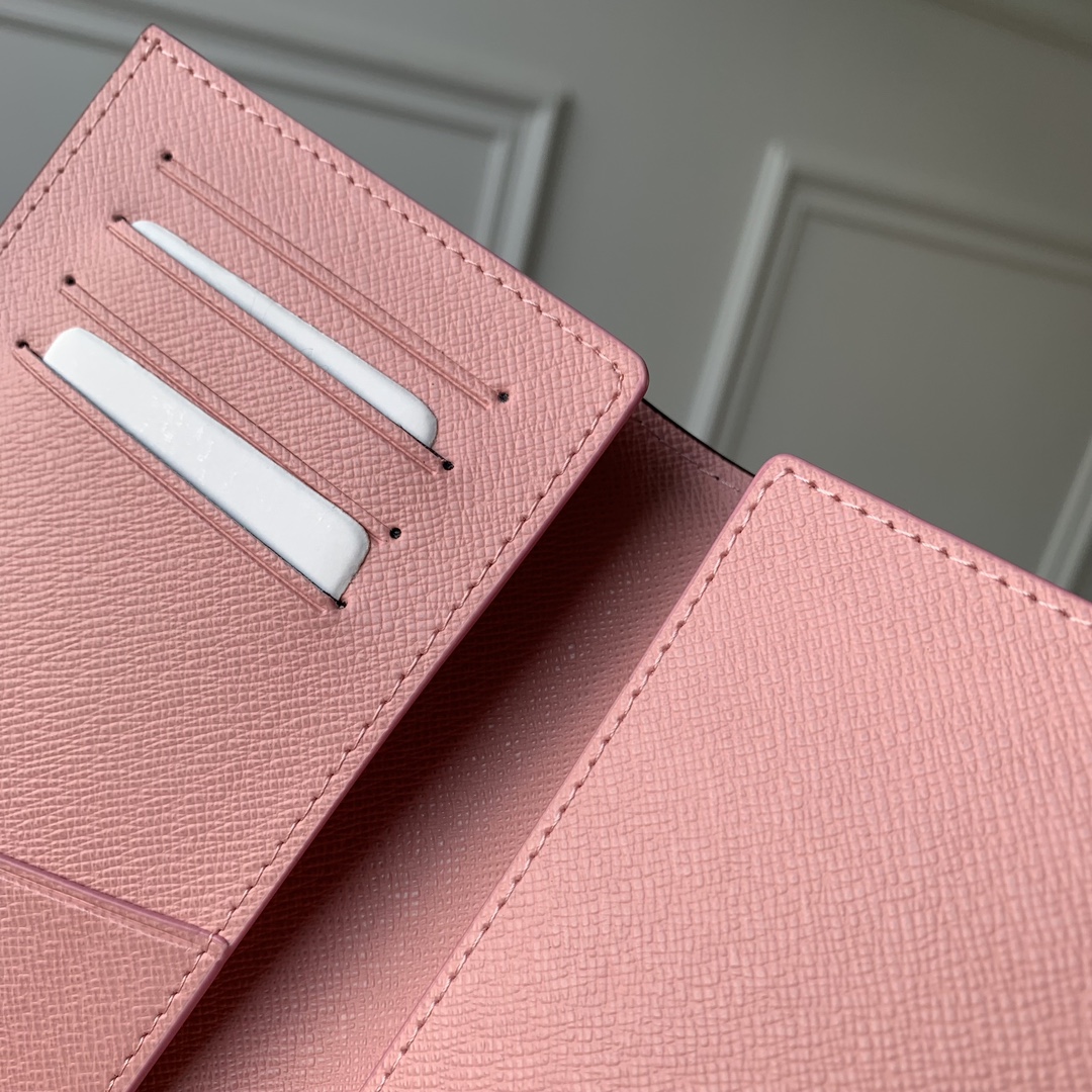 l**is V*t*n passport card holder-14*10.5cm