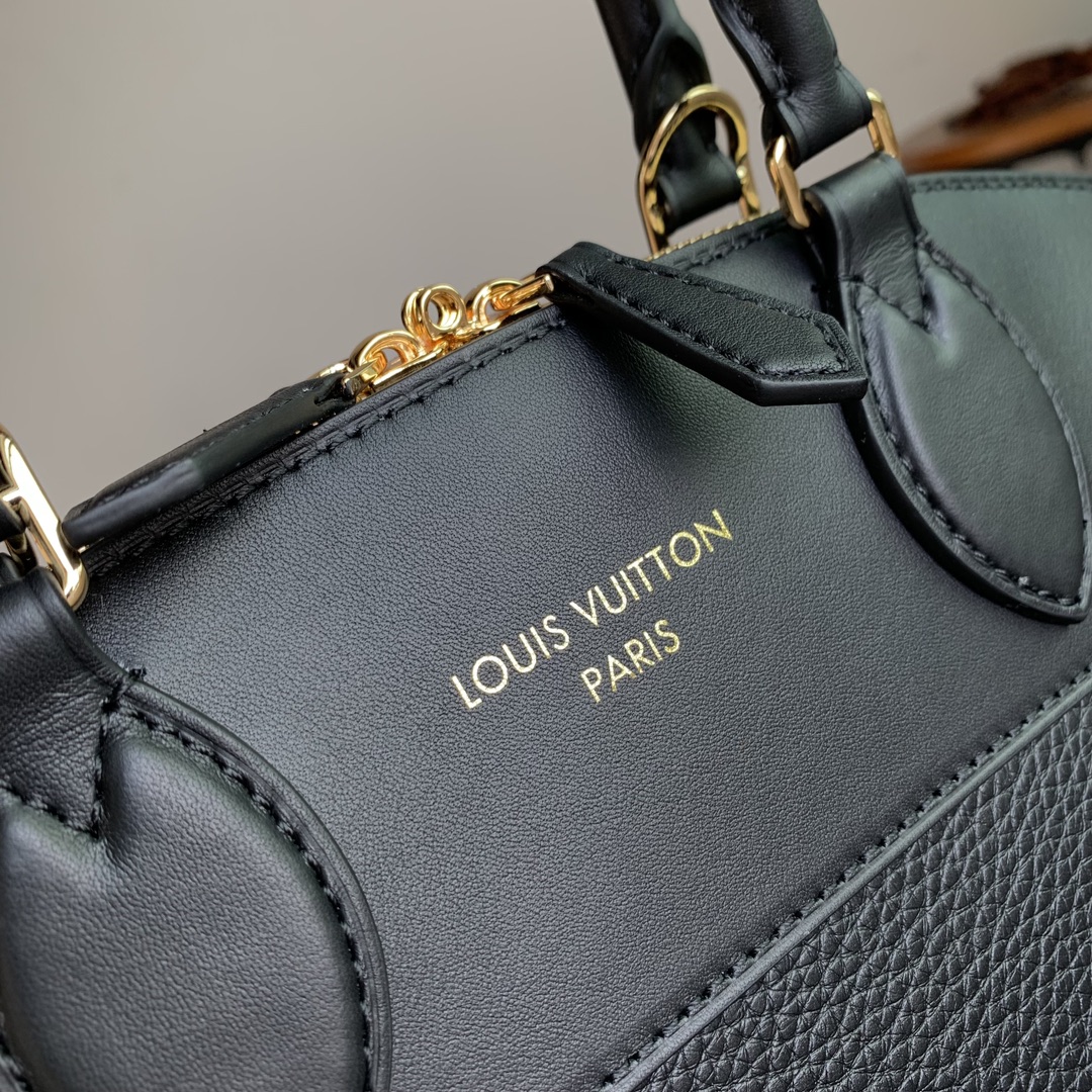 l**is V*t*n lock it tote mm-36×29×15cm