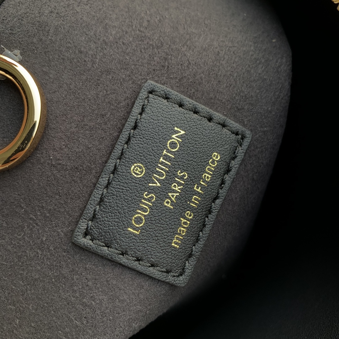 l**is V*t*n lock it tote mm-36×29×15cm