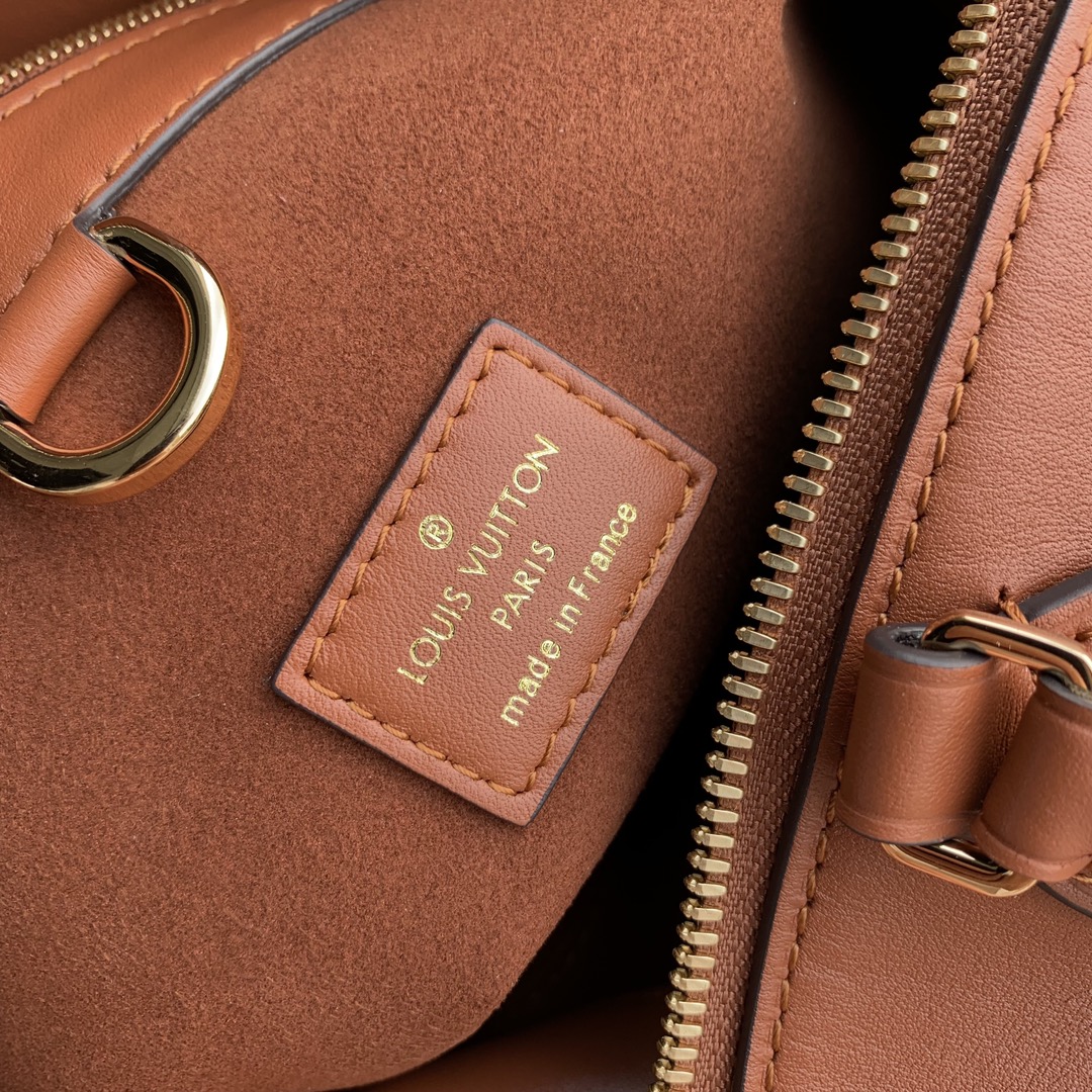 l**is V*t*n lock it tote mm-36×29×15cm