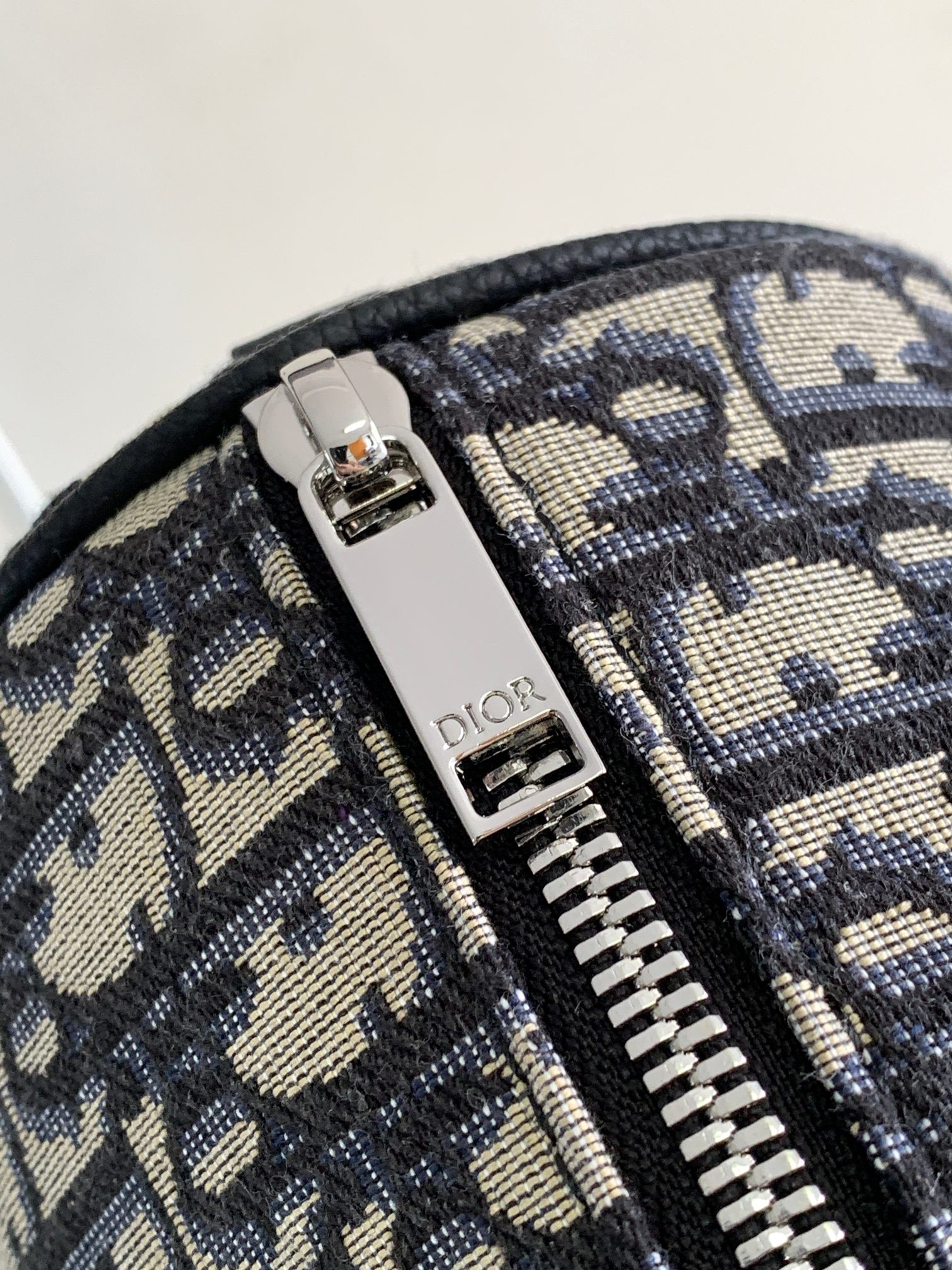 D*or oblique barrel crossbody bag-21.3x12.5x12.5cm