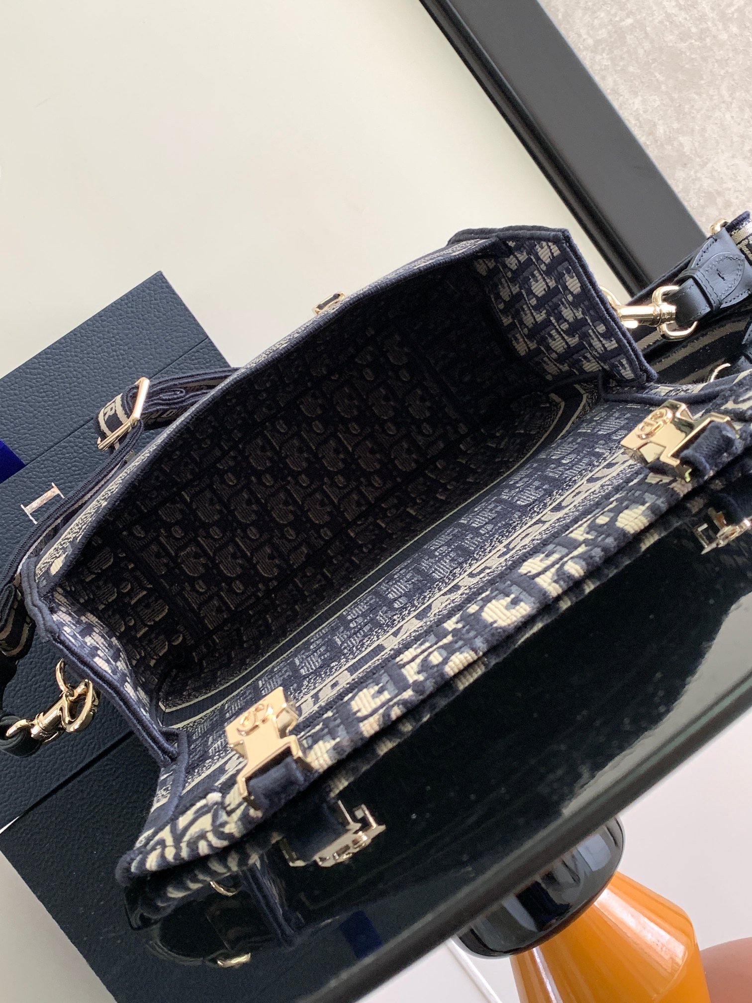 D*or oblique messenger bag-28×24×12cm