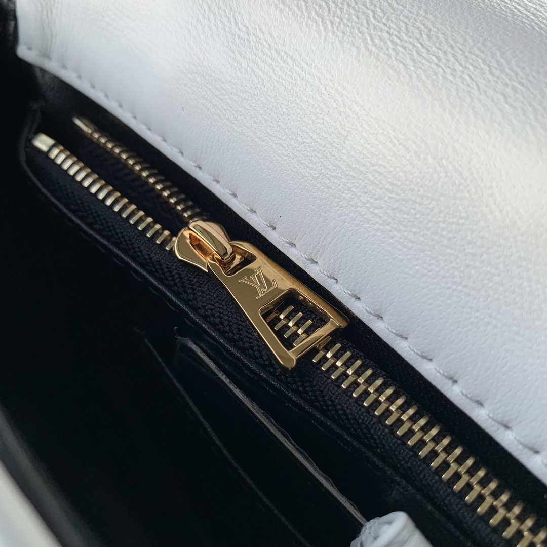 l**is V*t*n go-14 bag-m22891-23.0 x 16.0 x 10cm