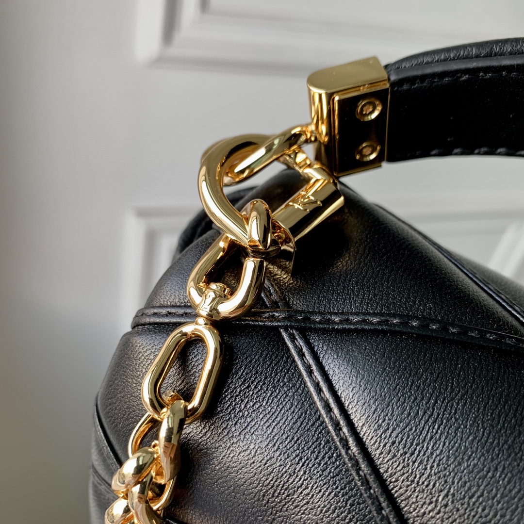 l**is V*t*n go-14 bag-m22891-23.0 x 16.0 x 10cm