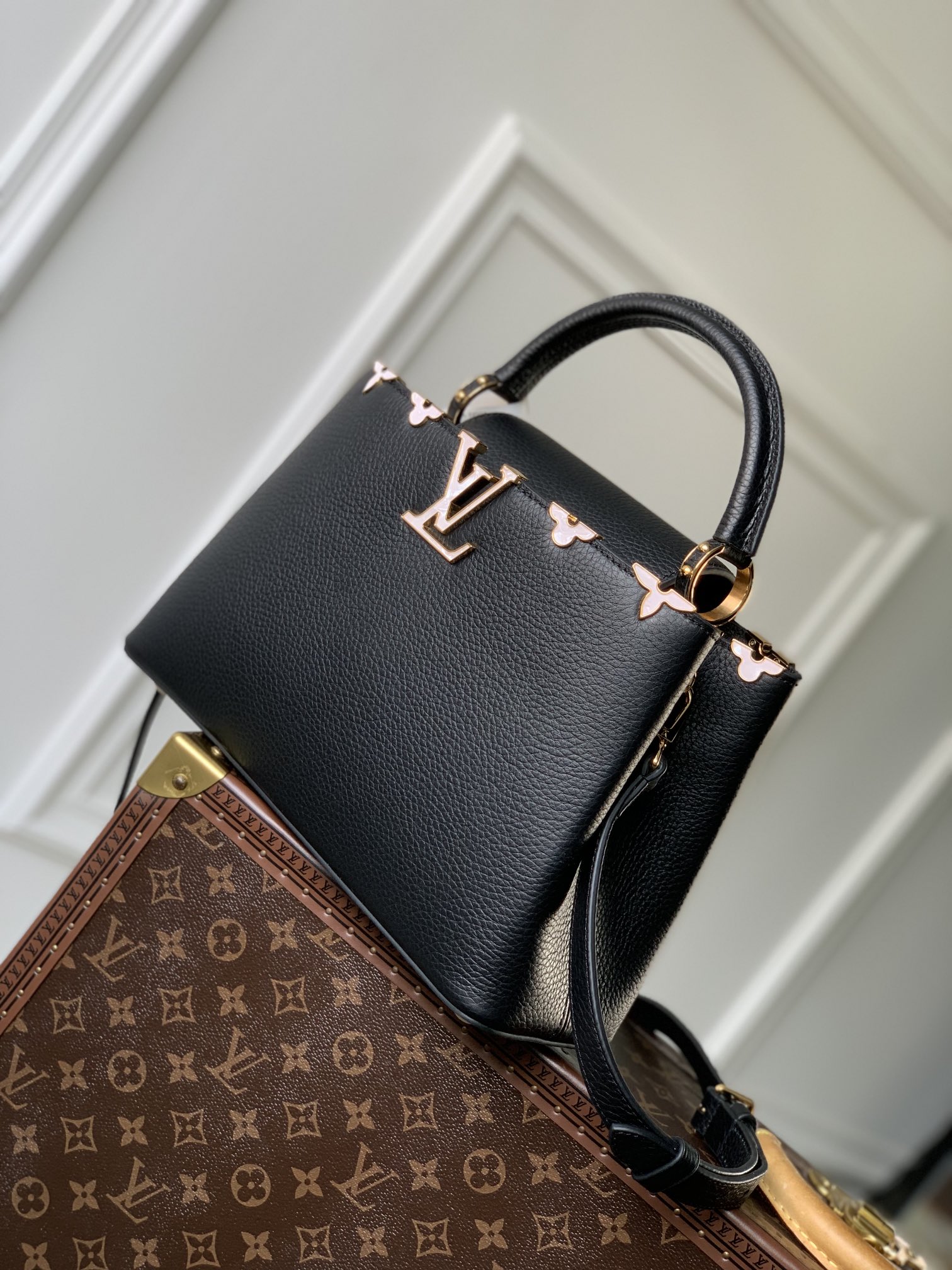 l**is V*t*n capucines bag-31.5*20*11cm