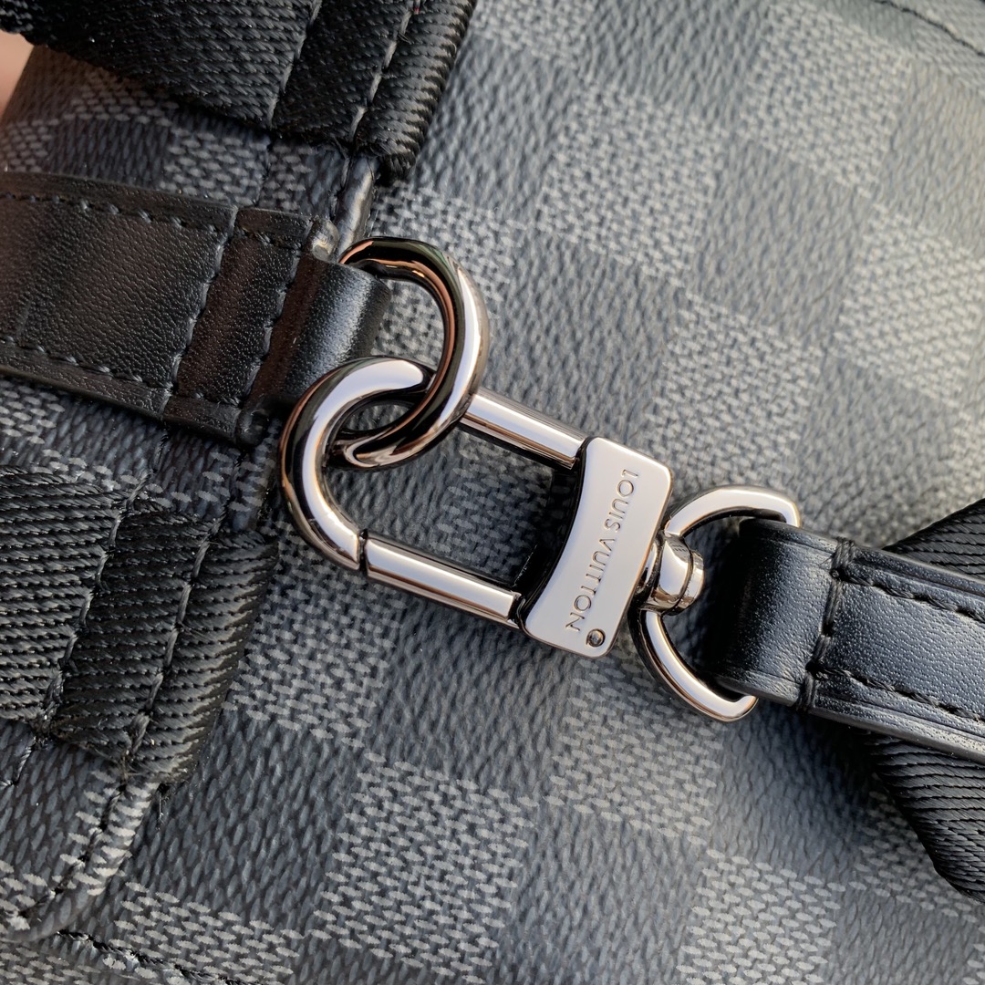 l**is V*t*n nano christopher bag-14 x 19 x 6cm